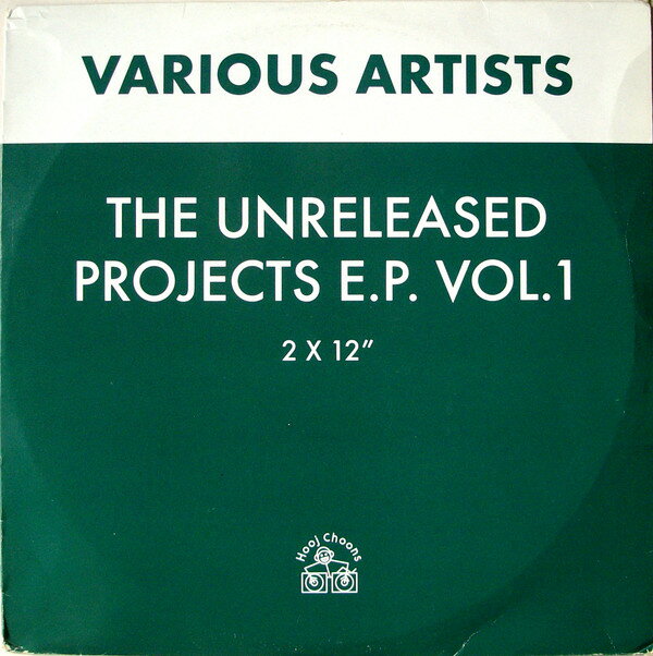 ・アーティスト Various ・タイトル The Unreleased Projects E.P. Vol. 1. ・レーベル・型番 Hooj Choons HOOJ69,HOOJ69R ・フォーマット 12インチレコード ・コンディション(盤) 良い (VG+) ・コンディション(ジャケット) 良い (VG+) ・コンディション(帯) オビなし ・特記事項 サンプル画像です。実際の商品の画像ではありません 商品写真はバーコード/カタログ番号に対応したサンプル画像ですので、お送りする商品の画像ではありません。帯やライナーなどの付属品は、特記事項に記載されている場合のみ含まれます。プロモやカラーレコードなどの仕様についても、該当する場合のみ特記事項に記載しています。 【ご購入前に必ずご確認ください】 ・本店サイト(www.recordcity.jp)とは価格、送料が違います ・本店サイト、その他支店のオーダーとは同梱発送できません ・注文確定後に別の注文を頂いた場合、注文同士の同梱は致しかねます。 ・別倉庫から発送しているため、店頭受け渡しは対応しておりません ・一部商品は他の通販サイトでも販売しているため、ご注文のタイミングによっては商品のご用意ができない場合がございます。 ・土日祝日はお休みです 金曜・祝前日9時以降のご連絡またはご入金は、返答または発送が週明け・祝日明けに順次対応となります。 ・ご購入後のキャンセル不可 ご購入後のキャンセルはいかなる理由においてもお受けできません。ご了承の上、ご購入くださいませ。 ・日本郵便(ゆうパック/ゆうメール)によるお届けになります。 ・中古品であることをご理解ください 当ストアでは中古商品を主に販売しております。中古品であることをご理解の上ご購入ください。また、一部商品はRecordCityオンラインストアで試聴可能です。 ・返品について お客様のご都合による返品は一切承っておりません。 表記の内容と実際の商品に相違がある場合、また針飛び等で返品・返金をご希望される場合は、商品の到着後1週間以内にご連絡ください。商品の返送をこちらで確認後、キャンセル・返金を行います。 コンディションVG以下の商品は返品できません。プレイに影響のない表面のこすれ傷、プレス起因のノイズ盤は返品の対象外です。 【コンディション表記】 ・ほぼ新品(M-)(Like New) 完全な新品。未使用。当店ではほぼ使用しません ・非常に良い(EX)(Excellent) 中古盤として美品な状態。わずかな経年を感じるものの傷みを感じさせない、当店基準で最高の状態 ・良い(VG+)(Very Good Plus) 丁寧に扱われた中古品で、軽い使用感がみられる。 ・可(VG)(Acceptable) 使い込まれた中古品で、「良い」よりもさらに使用感がみられる。 ・悪い(VG-)(Bad) 状態が悪いアイテム。使用の保障はなく、再生不可、針飛び、目立つノイズがあるかもしれない。状態によるクレーム不可。返品不可。 ・非常に悪い(G)(Very Bad) 「悪い」よりさらに状態が悪いアイテム。使用の保障はなく、再生不可、針飛び、目立つノイズがあるかもしれない。状態によるクレーム不可。返品不可。 ・ジャンク(Fair)(Junk/Fair) 割れている、反っている、水ダメージがある、カビ、ジャケットが分離している、ひどい書き込み、ひどい擦れなど最低の状態。使用の保障はなく、再生不可、針飛び、目立つノイズがあるかもしれない。状態によるクレーム不可。返品不可。 ・ジャンク(Poor)(Junk/Poor) 割れている、反っている、水ダメージがある、カビ、ジャケットが分離している、ひどい書き込み、ひどい擦れなど最低の状態。使用の保障はなく、再生不可、針飛び、目立つノイズがあるかもしれない。状態によるクレーム不可。返品不可。