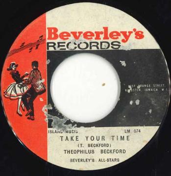 ・アーティスト Theophilus Beckford , Beverley's All Stars / Desmond Dekker & The Cherry Pies , Beverley's All Stars ・タイトル Take Your Time / Jeserene ・レーベル・型番 Beverley's Records LM074 ・フォーマット 7インチレコード ・コンディション(盤) 良い (VG+) ・コンディション(ジャケット) ・コンディション(帯) オビなし ・特記事項 【EX--/SLD/stain/scuff 】 サンプル画像です。実際の商品の画像ではありません 商品写真はバーコード/カタログ番号に対応したサンプル画像ですので、お送りする商品の画像ではありません。帯やライナーなどの付属品は、特記事項に記載されている場合のみ含まれます。プロモやカラーレコードなどの仕様についても、該当する場合のみ特記事項に記載しています。 【ご購入前に必ずご確認ください】 ・本店サイト(www.recordcity.jp)とは価格、送料が違います ・本店サイト、その他支店のオーダーとは同梱発送できません ・注文確定後に別の注文を頂いた場合、注文同士の同梱は致しかねます。 ・別倉庫から発送しているため、店頭受け渡しは対応しておりません ・一部商品は他の通販サイトでも販売しているため、ご注文のタイミングによっては商品のご用意ができない場合がございます。 ・土日祝日はお休みです 金曜・祝前日9時以降のご連絡またはご入金は、返答または発送が週明け・祝日明けに順次対応となります。 ・ご購入後のキャンセル不可 ご購入後のキャンセルはいかなる理由においてもお受けできません。ご了承の上、ご購入くださいませ。 ・日本郵便(ゆうパック/ゆうメール)によるお届けになります。 ・中古品であることをご理解ください 当ストアでは中古商品を主に販売しております。中古品であることをご理解の上ご購入ください。また、一部商品はRecordCityオンラインストアで試聴可能です。 ・返品について お客様のご都合による返品は一切承っておりません。 表記の内容と実際の商品に相違がある場合、また針飛び等で返品・返金をご希望される場合は、商品の到着後1週間以内にご連絡ください。商品の返送をこちらで確認後、キャンセル・返金を行います。 コンディションVG以下の商品は返品できません。プレイに影響のない表面のこすれ傷、プレス起因のノイズ盤は返品の対象外です。 【コンディション表記】 ・ほぼ新品(M-)(Like New) 完全な新品。未使用。当店ではほぼ使用しません ・非常に良い(EX)(Excellent) 中古盤として美品な状態。わずかな経年を感じるものの傷みを感じさせない、当店基準で最高の状態 ・良い(VG+)(Very Good Plus) 丁寧に扱われた中古品で、軽い使用感がみられる。 ・可(VG)(Acceptable) 使い込まれた中古品で、「良い」よりもさらに使用感がみられる。 ・悪い(VG-)(Bad) 状態が悪いアイテム。使用の保障はなく、再生不可、針飛び、目立つノイズがあるかもしれない。状態によるクレーム不可。返品不可。 ・非常に悪い(G)(Very Bad) 「悪い」よりさらに状態が悪いアイテム。使用の保障はなく、再生不可、針飛び、目立つノイズがあるかもしれない。状態によるクレーム不可。返品不可。 ・ジャンク(Fair)(Junk/Fair) 割れている、反っている、水ダメージがある、カビ、ジャケットが分離している、ひどい書き込み、ひどい擦れなど最低の状態。使用の保障はなく、再生不可、針飛び、目立つノイズがあるかもしれない。状態によるクレーム不可。返品不可。 ・ジャンク(Poor)(Junk/Poor) 割れている、反っている、水ダメージがある、カビ、ジャケットが分離している、ひどい書き込み、ひどい擦れなど最低の状態。使用の保障はなく、再生不可、針飛び、目立つノイズがあるかもしれない。状態によるクレーム不可。返品不可。
