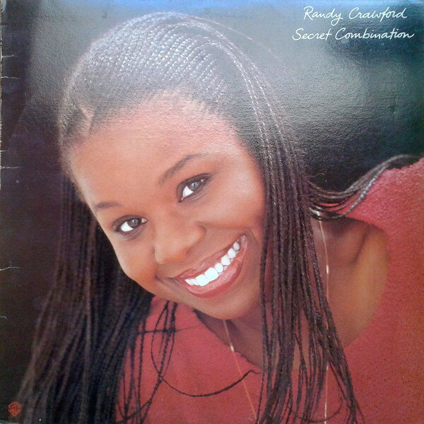 ・アーティスト Randy Crawford ・タイトル Secret Combination ・レーベル・型番 WARNER BROS. XBS3541 ・フォーマット LPレコード ・コンディション(盤) 良い (VG+) ・コンディション(ジャケット) 可 (VG) ・コンディション(帯) オビなし ・特記事項 【カバーに目立つキズ/ダメージ】 サンプル画像です。実際の商品の画像ではありません 商品写真はバーコード/カタログ番号に対応したサンプル画像ですので、お送りする商品の画像ではありません。帯やライナーなどの付属品は、特記事項に記載されている場合のみ含まれます。プロモやカラーレコードなどの仕様についても、該当する場合のみ特記事項に記載しています。 【ご購入前に必ずご確認ください】 ・本店サイト(www.recordcity.jp)とは価格、送料が違います ・本店サイト、その他支店のオーダーとは同梱発送できません ・注文確定後に別の注文を頂いた場合、注文同士の同梱は致しかねます。 ・別倉庫から発送しているため、店頭受け渡しは対応しておりません ・一部商品は他の通販サイトでも販売しているため、ご注文のタイミングによっては商品のご用意ができない場合がございます。 ・土日祝日はお休みです 金曜・祝前日9時以降のご連絡またはご入金は、返答または発送が週明け・祝日明けに順次対応となります。 ・ご購入後のキャンセル不可 ご購入後のキャンセルはいかなる理由においてもお受けできません。ご了承の上、ご購入くださいませ。 ・日本郵便(ゆうパック/ゆうメール)によるお届けになります。 ・中古品であることをご理解ください 当ストアでは中古商品を主に販売しております。中古品であることをご理解の上ご購入ください。また、一部商品はRecordCityオンラインストアで試聴可能です。 ・返品について お客様のご都合による返品は一切承っておりません。 表記の内容と実際の商品に相違がある場合、また針飛び等で返品・返金をご希望される場合は、商品の到着後1週間以内にご連絡ください。商品の返送をこちらで確認後、キャンセル・返金を行います。 コンディションVG以下の商品は返品できません。プレイに影響のない表面のこすれ傷、プレス起因のノイズ盤は返品の対象外です。 【コンディション表記】 ・ほぼ新品(M-)(Like New) 完全な新品。未使用。当店ではほぼ使用しません ・非常に良い(EX)(Excellent) 中古盤として美品な状態。わずかな経年を感じるものの傷みを感じさせない、当店基準で最高の状態 ・良い(VG+)(Very Good Plus) 丁寧に扱われた中古品で、軽い使用感がみられる。 ・可(VG)(Acceptable) 使い込まれた中古品で、「良い」よりもさらに使用感がみられる。 ・悪い(VG-)(Bad) 状態が悪いアイテム。使用の保障はなく、再生不可、針飛び、目立つノイズがあるかもしれない。状態によるクレーム不可。返品不可。 ・非常に悪い(G)(Very Bad) 「悪い」よりさらに状態が悪いアイテム。使用の保障はなく、再生不可、針飛び、目立つノイズがあるかもしれない。状態によるクレーム不可。返品不可。 ・ジャンク(Fair)(Junk/Fair) 割れている、反っている、水ダメージがある、カビ、ジャケットが分離している、ひどい書き込み、ひどい擦れなど最低の状態。使用の保障はなく、再生不可、針飛び、目立つノイズがあるかもしれない。状態によるクレーム不可。返品不可。 ・ジャンク(Poor)(Junk/Poor) 割れている、反っている、水ダメージがある、カビ、ジャケットが分離している、ひどい書き込み、ひどい擦れなど最低の状態。使用の保障はなく、再生不可、針飛び、目立つノイズがあるかもしれない。状態によるクレーム不可。返品不可。