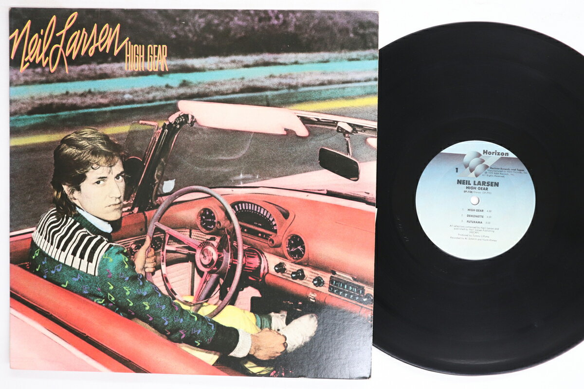 ・アーティスト Neil Larson ・タイトル High Gear ・レーベル・型番 HORIZON SP738 ・フォーマット LPレコード ・コンディション(盤) 良い (VG+) ・コンディション(ジャケット) 良い (VG+) ・コンディション(帯) オビなし ・特記事項 【盤に浅い跡】 実際に発送される商品の画像です 【ご購入前に必ずご確認ください】 ・本店サイト(www.recordcity.jp)とは価格、送料が違います ・本店サイト、その他支店のオーダーとは同梱発送できません ・注文確定後に別の注文を頂いた場合、注文同士の同梱は致しかねます。 ・別倉庫から発送しているため、店頭受け渡しは対応しておりません ・一部商品は他の通販サイトでも販売しているため、ご注文のタイミングによっては商品のご用意ができない場合がございます。 ・土日祝日はお休みです 金曜・祝前日9時以降のご連絡またはご入金は、返答または発送が週明け・祝日明けに順次対応となります。 ・ご購入後のキャンセル不可 ご購入後のキャンセルはいかなる理由においてもお受けできません。ご了承の上、ご購入くださいませ。 ・日本郵便(ゆうパック/ゆうメール)によるお届けになります。 ・中古品であることをご理解ください 当ストアでは中古商品を主に販売しております。中古品であることをご理解の上ご購入ください。また、一部商品はRecordCityオンラインストアで試聴可能です。 ・返品について お客様のご都合による返品は一切承っておりません。 表記の内容と実際の商品に相違がある場合、また針飛び等で返品・返金をご希望される場合は、商品の到着後1週間以内にご連絡ください。商品の返送をこちらで確認後、キャンセル・返金を行います。 コンディションVG以下の商品は返品できません。プレイに影響のない表面のこすれ傷、プレス起因のノイズ盤は返品の対象外です。 【コンディション表記】 ・ほぼ新品(M-)(Like New) 完全な新品。未使用。当店ではほぼ使用しません ・非常に良い(EX)(Excellent) 中古盤として美品な状態。わずかな経年を感じるものの傷みを感じさせない、当店基準で最高の状態 ・良い(VG+)(Very Good Plus) 丁寧に扱われた中古品で、軽い使用感がみられる。 ・可(VG)(Acceptable) 使い込まれた中古品で、「良い」よりもさらに使用感がみられる。 ・悪い(VG-)(Bad) 状態が悪いアイテム。使用の保障はなく、再生不可、針飛び、目立つノイズがあるかもしれない。状態によるクレーム不可。返品不可。 ・非常に悪い(G)(Very Bad) 「悪い」よりさらに状態が悪いアイテム。使用の保障はなく、再生不可、針飛び、目立つノイズがあるかもしれない。状態によるクレーム不可。返品不可。 ・ジャンク(Fair)(Junk/Fair) 割れている、反っている、水ダメージがある、カビ、ジャケットが分離している、ひどい書き込み、ひどい擦れなど最低の状態。使用の保障はなく、再生不可、針飛び、目立つノイズがあるかもしれない。状態によるクレーム不可。返品不可。 ・ジャンク(Poor)(Junk/Poor) 割れている、反っている、水ダメージがある、カビ、ジャケットが分離している、ひどい書き込み、ひどい擦れなど最低の状態。使用の保障はなく、再生不可、針飛び、目立つノイズがあるかもしれない。状態によるクレーム不可。返品不可。