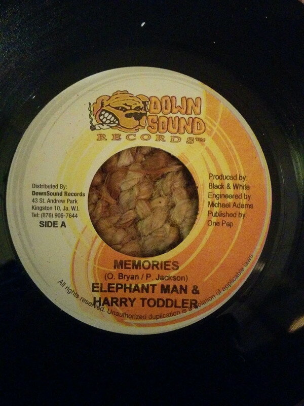 【中古】ジャマイカ7” Elephant Man, Harry Toddler Memories GQ12201 Down Sound Records /00080