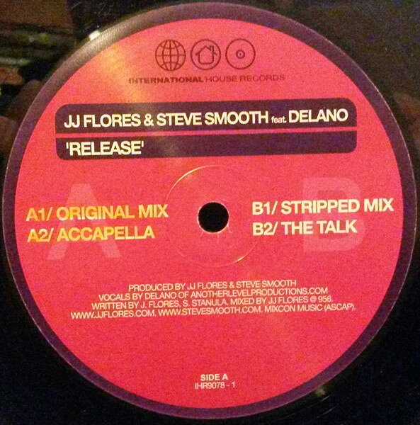 ・アーティスト JJ Flores & Steve Smooth, Delano ・タイトル Release ・レーベル・型番 International House Records IHR90781 ・フォーマット 12インチレコード ・コンディション(盤) 良い (VG+) ・コンディション(ジャケット) プレインカバー（元ジャケット／カバー無し） ・コンディション(帯) オビなし ・特記事項 サンプル画像です。実際の商品の画像ではありません 商品写真はバーコード/カタログ番号に対応したサンプル画像ですので、お送りする商品の画像ではありません。帯やライナーなどの付属品は、特記事項に記載されている場合のみ含まれます。プロモやカラーレコードなどの仕様についても、該当する場合のみ特記事項に記載しています。 【ご購入前に必ずご確認ください】 ・本店サイト(www.recordcity.jp)とは価格、送料が違います ・本店サイト、その他支店のオーダーとは同梱発送できません ・注文確定後に別の注文を頂いた場合、注文同士の同梱は致しかねます。 ・別倉庫から発送しているため、店頭受け渡しは対応しておりません ・一部商品は他の通販サイトでも販売しているため、ご注文のタイミングによっては商品のご用意ができない場合がございます。 ・土日祝日はお休みです 金曜・祝前日9時以降のご連絡またはご入金は、返答または発送が週明け・祝日明けに順次対応となります。 ・ご購入後のキャンセル不可 ご購入後のキャンセルはいかなる理由においてもお受けできません。ご了承の上、ご購入くださいませ。 ・日本郵便(ゆうパック/ゆうメール)によるお届けになります。 ・中古品であることをご理解ください 当ストアでは中古商品を主に販売しております。中古品であることをご理解の上ご購入ください。また、一部商品はRecordCityオンラインストアで試聴可能です。 ・返品について お客様のご都合による返品は一切承っておりません。 表記の内容と実際の商品に相違がある場合、また針飛び等で返品・返金をご希望される場合は、商品の到着後1週間以内にご連絡ください。商品の返送をこちらで確認後、キャンセル・返金を行います。 コンディションVG以下の商品は返品できません。プレイに影響のない表面のこすれ傷、プレス起因のノイズ盤は返品の対象外です。 【コンディション表記】 ・ほぼ新品(M-)(Like New) 完全な新品。未使用。当店ではほぼ使用しません ・非常に良い(EX)(Excellent) 中古盤として美品な状態。わずかな経年を感じるものの傷みを感じさせない、当店基準で最高の状態 ・良い(VG+)(Very Good Plus) 丁寧に扱われた中古品で、軽い使用感がみられる。 ・可(VG)(Acceptable) 使い込まれた中古品で、「良い」よりもさらに使用感がみられる。 ・悪い(VG-)(Bad) 状態が悪いアイテム。使用の保障はなく、再生不可、針飛び、目立つノイズがあるかもしれない。状態によるクレーム不可。返品不可。 ・非常に悪い(G)(Very Bad) 「悪い」よりさらに状態が悪いアイテム。使用の保障はなく、再生不可、針飛び、目立つノイズがあるかもしれない。状態によるクレーム不可。返品不可。 ・ジャンク(Fair)(Junk/Fair) 割れている、反っている、水ダメージがある、カビ、ジャケットが分離している、ひどい書き込み、ひどい擦れなど最低の状態。使用の保障はなく、再生不可、針飛び、目立つノイズがあるかもしれない。状態によるクレーム不可。返品不可。 ・ジャンク(Poor)(Junk/Poor) 割れている、反っている、水ダメージがある、カビ、ジャケットが分離している、ひどい書き込み、ひどい擦れなど最低の状態。使用の保障はなく、再生不可、針飛び、目立つノイズがあるかもしれない。状態によるクレーム不可。返品不可。