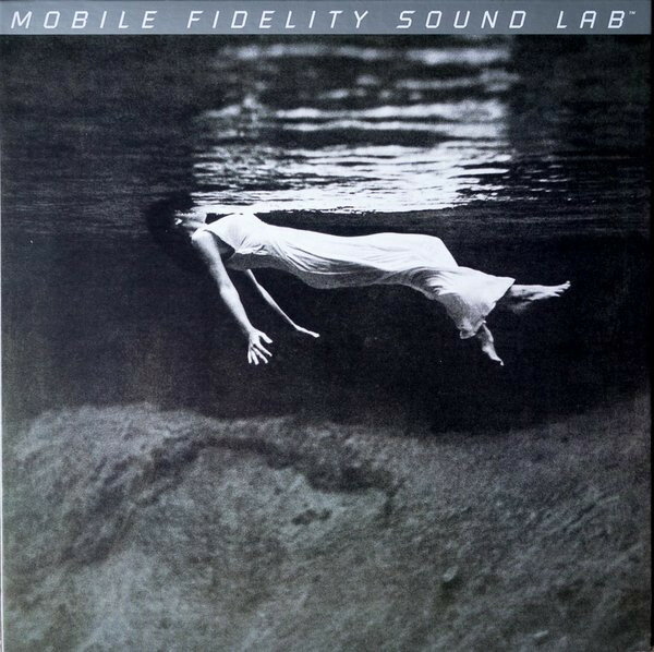 ・アーティスト Bill Evans ・タイトル Undercurrent ・レーベル・型番 MOBILE FIDELITY SILVER MOFILP10321 ・フォーマット LPレコード ・コンディション(盤) 新品 (M) ・コンディション(ジャケット) 新品 (M) ・コンディション(帯) オビなし ・特記事項 【未開封】 サンプル画像です。実際の商品の画像ではありません 商品写真はバーコード/カタログ番号に対応したサンプル画像ですので、お送りする商品の画像ではありません。帯やライナーなどの付属品は、特記事項に記載されている場合のみ含まれます。プロモやカラーレコードなどの仕様についても、該当する場合のみ特記事項に記載しています。 【ご購入前に必ずご確認ください】 ・本店サイト(www.recordcity.jp)とは価格、送料が違います ・本店サイト、その他支店のオーダーとは同梱発送できません ・注文確定後に別の注文を頂いた場合、注文同士の同梱は致しかねます。 ・別倉庫から発送しているため、店頭受け渡しは対応しておりません ・一部商品は他の通販サイトでも販売しているため、ご注文のタイミングによっては商品のご用意ができない場合がございます。 ・土日祝日はお休みです 金曜・祝前日9時以降のご連絡またはご入金は、返答または発送が週明け・祝日明けに順次対応となります。 ・ご購入後のキャンセル不可 ご購入後のキャンセルはいかなる理由においてもお受けできません。ご了承の上、ご購入くださいませ。 ・日本郵便(ゆうパック/ゆうメール)によるお届けになります。 ・中古品であることをご理解ください 当ストアでは中古商品を主に販売しております。中古品であることをご理解の上ご購入ください。また、一部商品はRecordCityオンラインストアで試聴可能です。 ・返品について お客様のご都合による返品は一切承っておりません。 表記の内容と実際の商品に相違がある場合、また針飛び等で返品・返金をご希望される場合は、商品の到着後1週間以内にご連絡ください。商品の返送をこちらで確認後、キャンセル・返金を行います。 コンディションVG以下の商品は返品できません。プレイに影響のない表面のこすれ傷、プレス起因のノイズ盤は返品の対象外です。 【コンディション表記】 ・ほぼ新品(M-)(Like New) 完全な新品。未使用。当店ではほぼ使用しません ・非常に良い(EX)(Excellent) 中古盤として美品な状態。わずかな経年を感じるものの傷みを感じさせない、当店基準で最高の状態 ・良い(VG+)(Very Good Plus) 丁寧に扱われた中古品で、軽い使用感がみられる。 ・可(VG)(Acceptable) 使い込まれた中古品で、「良い」よりもさらに使用感がみられる。 ・悪い(VG-)(Bad) 状態が悪いアイテム。使用の保障はなく、再生不可、針飛び、目立つノイズがあるかもしれない。状態によるクレーム不可。返品不可。 ・非常に悪い(G)(Very Bad) 「悪い」よりさらに状態が悪いアイテム。使用の保障はなく、再生不可、針飛び、目立つノイズがあるかもしれない。状態によるクレーム不可。返品不可。 ・ジャンク(Fair)(Junk/Fair) 割れている、反っている、水ダメージがある、カビ、ジャケットが分離している、ひどい書き込み、ひどい擦れなど最低の状態。使用の保障はなく、再生不可、針飛び、目立つノイズがあるかもしれない。状態によるクレーム不可。返品不可。 ・ジャンク(Poor)(Junk/Poor) 割れている、反っている、水ダメージがある、カビ、ジャケットが分離している、ひどい書き込み、ひどい擦れなど最低の状態。使用の保障はなく、再生不可、針飛び、目立つノイズがあるかもしれない。状態によるクレーム不可。返品不可。