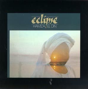 ・アーティスト Hamza El Din ・タイトル Eclipse ・レーベル・型番 RYKODISC RCD10103 ・フォーマット CD ・コンディション(盤) 非常に良い(EX) ・コンディション(ジャケット) 良い (VG+) ・コンディション(帯) オビなし ・特記事項 サンプル画像です。実際の商品の画像ではありません 商品写真はバーコード/カタログ番号に対応したサンプル画像ですので、お送りする商品の画像ではありません。帯やライナーなどの付属品は、特記事項に記載されている場合のみ含まれます。プロモやカラーレコードなどの仕様についても、該当する場合のみ特記事項に記載しています。 【ご購入前に必ずご確認ください】 ・本店サイト(www.recordcity.jp)とは価格、送料が違います ・本店サイト、その他支店のオーダーとは同梱発送できません ・注文確定後に別の注文を頂いた場合、注文同士の同梱は致しかねます。 ・別倉庫から発送しているため、店頭受け渡しは対応しておりません ・一部商品は他の通販サイトでも販売しているため、ご注文のタイミングによっては商品のご用意ができない場合がございます。 ・土日祝日はお休みです 金曜・祝前日9時以降のご連絡またはご入金は、返答または発送が週明け・祝日明けに順次対応となります。 ・ご購入後のキャンセル不可 ご購入後のキャンセルはいかなる理由においてもお受けできません。ご了承の上、ご購入くださいませ。 ・日本郵便(ゆうパック/ゆうメール)によるお届けになります。 ・中古品であることをご理解ください 当ストアでは中古商品を主に販売しております。中古品であることをご理解の上ご購入ください。また、一部商品はRecordCityオンラインストアで試聴可能です。 ・返品について お客様のご都合による返品は一切承っておりません。 表記の内容と実際の商品に相違がある場合、また針飛び等で返品・返金をご希望される場合は、商品の到着後1週間以内にご連絡ください。商品の返送をこちらで確認後、キャンセル・返金を行います。 コンディションVG以下の商品は返品できません。プレイに影響のない表面のこすれ傷、プレス起因のノイズ盤は返品の対象外です。 【コンディション表記】 ・ほぼ新品(M-)(Like New) 完全な新品。未使用。当店ではほぼ使用しません ・非常に良い(EX)(Excellent) 中古盤として美品な状態。わずかな経年を感じるものの傷みを感じさせない、当店基準で最高の状態 ・良い(VG+)(Very Good Plus) 丁寧に扱われた中古品で、軽い使用感がみられる。 ・可(VG)(Acceptable) 使い込まれた中古品で、「良い」よりもさらに使用感がみられる。 ・悪い(VG-)(Bad) 状態が悪いアイテム。使用の保障はなく、再生不可、針飛び、目立つノイズがあるかもしれない。状態によるクレーム不可。返品不可。 ・非常に悪い(G)(Very Bad) 「悪い」よりさらに状態が悪いアイテム。使用の保障はなく、再生不可、針飛び、目立つノイズがあるかもしれない。状態によるクレーム不可。返品不可。 ・ジャンク(Fair)(Junk/Fair) 割れている、反っている、水ダメージがある、カビ、ジャケットが分離している、ひどい書き込み、ひどい擦れなど最低の状態。使用の保障はなく、再生不可、針飛び、目立つノイズがあるかもしれない。状態によるクレーム不可。返品不可。 ・ジャンク(Poor)(Junk/Poor) 割れている、反っている、水ダメージがある、カビ、ジャケットが分離している、ひどい書き込み、ひどい擦れなど最低の状態。使用の保障はなく、再生不可、針飛び、目立つノイズがあるかもしれない。状態によるクレーム不可。返品不可。