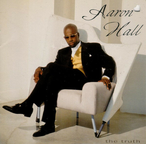 ・アーティスト Aaron Hall ・タイトル Truth ・レーベル・型番 MCA Records, Silas Records LSJD10810 ・フォーマット CD ・コンディション(盤) 可 (VG) ・コンディション(ジャケット) ・コンディション(帯) オビなし ・特記事項 【ケース擦れ】【ケース汚れ】【水濡ダメージ】 サンプル画像です。実際の商品の画像ではありません 商品写真はバーコード/カタログ番号に対応したサンプル画像ですので、お送りする商品の画像ではありません。帯やライナーなどの付属品は、特記事項に記載されている場合のみ含まれます。プロモやカラーレコードなどの仕様についても、該当する場合のみ特記事項に記載しています。 【ご購入前に必ずご確認ください】 ・本店サイト(www.recordcity.jp)とは価格、送料が違います ・本店サイト、その他支店のオーダーとは同梱発送できません ・注文確定後に別の注文を頂いた場合、注文同士の同梱は致しかねます。 ・別倉庫から発送しているため、店頭受け渡しは対応しておりません ・一部商品は他の通販サイトでも販売しているため、ご注文のタイミングによっては商品のご用意ができない場合がございます。 ・土日祝日はお休みです 金曜・祝前日9時以降のご連絡またはご入金は、返答または発送が週明け・祝日明けに順次対応となります。 ・ご購入後のキャンセル不可 ご購入後のキャンセルはいかなる理由においてもお受けできません。ご了承の上、ご購入くださいませ。 ・日本郵便(ゆうパック/ゆうメール)によるお届けになります。 ・中古品であることをご理解ください 当ストアでは中古商品を主に販売しております。中古品であることをご理解の上ご購入ください。また、一部商品はRecordCityオンラインストアで試聴可能です。 ・返品について お客様のご都合による返品は一切承っておりません。 表記の内容と実際の商品に相違がある場合、また針飛び等で返品・返金をご希望される場合は、商品の到着後1週間以内にご連絡ください。商品の返送をこちらで確認後、キャンセル・返金を行います。 コンディションVG以下の商品は返品できません。プレイに影響のない表面のこすれ傷、プレス起因のノイズ盤は返品の対象外です。 【コンディション表記】 ・ほぼ新品(M-)(Like New) 完全な新品。未使用。当店ではほぼ使用しません ・非常に良い(EX)(Excellent) 中古盤として美品な状態。わずかな経年を感じるものの傷みを感じさせない、当店基準で最高の状態 ・良い(VG+)(Very Good Plus) 丁寧に扱われた中古品で、軽い使用感がみられる。 ・可(VG)(Acceptable) 使い込まれた中古品で、「良い」よりもさらに使用感がみられる。 ・悪い(VG-)(Bad) 状態が悪いアイテム。使用の保障はなく、再生不可、針飛び、目立つノイズがあるかもしれない。状態によるクレーム不可。返品不可。 ・非常に悪い(G)(Very Bad) 「悪い」よりさらに状態が悪いアイテム。使用の保障はなく、再生不可、針飛び、目立つノイズがあるかもしれない。状態によるクレーム不可。返品不可。 ・ジャンク(Fair)(Junk/Fair) 割れている、反っている、水ダメージがある、カビ、ジャケットが分離している、ひどい書き込み、ひどい擦れなど最低の状態。使用の保障はなく、再生不可、針飛び、目立つノイズがあるかもしれない。状態によるクレーム不可。返品不可。 ・ジャンク(Poor)(Junk/Poor) 割れている、反っている、水ダメージがある、カビ、ジャケットが分離している、ひどい書き込み、ひどい擦れなど最低の状態。使用の保障はなく、再生不可、針飛び、目立つノイズがあるかもしれない。状態によるクレーム不可。返品不可。