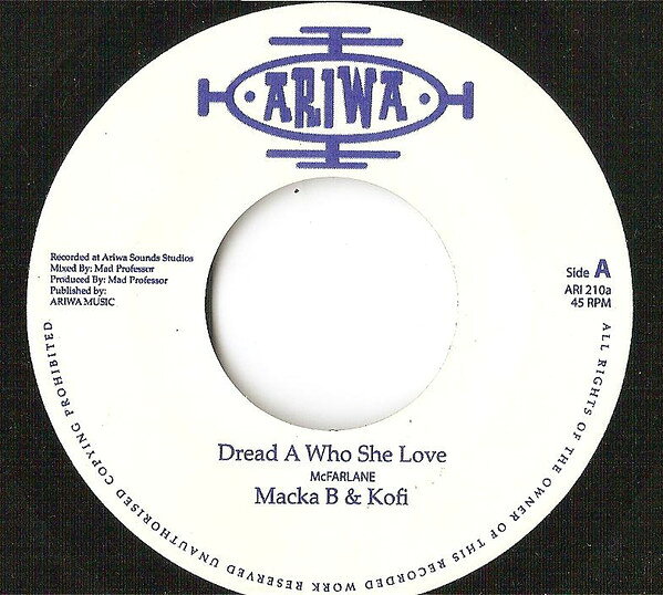 Artist Name: M - 【中古】7” Macka B & Kofi Dread A Who She Love ARI210 Ariwa /00080