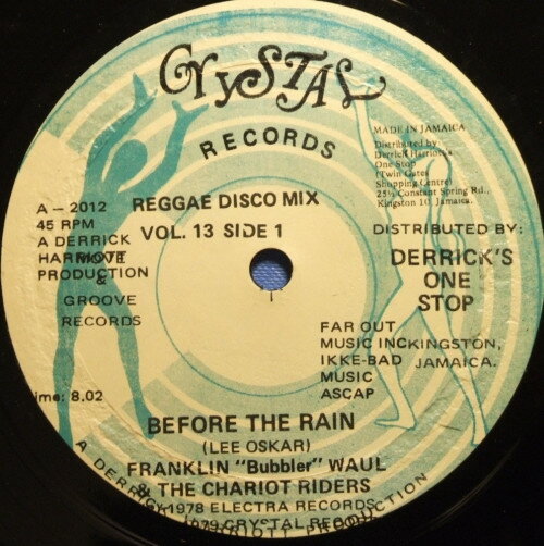 ・アーティスト Franklyn Bubbler Waul & The Chariot Riders ・タイトル Before The Rain ・レーベル・型番 ・フォーマット LPレコード ・コンディション(盤) 可 (VG) ・コンディション(ジャケット) プレインカバー（元ジャケット／カバー無し） ・コンディション(帯) オビなし ・特記事項 【レーベルに書き込み】【盤に小さいキズ】 サンプル画像です。実際の商品の画像ではありません 商品写真はバーコード/カタログ番号に対応したサンプル画像ですので、お送りする商品の画像ではありません。帯やライナーなどの付属品は、特記事項に記載されている場合のみ含まれます。プロモやカラーレコードなどの仕様についても、該当する場合のみ特記事項に記載しています。 【ご購入前に必ずご確認ください】 ・本店サイト(www.recordcity.jp)とは価格、送料が違います ・本店サイト、その他支店のオーダーとは同梱発送できません ・注文確定後に別の注文を頂いた場合、注文同士の同梱は致しかねます。 ・別倉庫から発送しているため、店頭受け渡しは対応しておりません ・一部商品は他の通販サイトでも販売しているため、ご注文のタイミングによっては商品のご用意ができない場合がございます。 ・土日祝日はお休みです 金曜・祝前日9時以降のご連絡またはご入金は、返答または発送が週明け・祝日明けに順次対応となります。 ・ご購入後のキャンセル不可 ご購入後のキャンセルはいかなる理由においてもお受けできません。ご了承の上、ご購入くださいませ。 ・日本郵便(ゆうパック/ゆうメール)によるお届けになります。 ・中古品であることをご理解ください 当ストアでは中古商品を主に販売しております。中古品であることをご理解の上ご購入ください。また、一部商品はRecordCityオンラインストアで試聴可能です。 ・返品について お客様のご都合による返品は一切承っておりません。 表記の内容と実際の商品に相違がある場合、また針飛び等で返品・返金をご希望される場合は、商品の到着後1週間以内にご連絡ください。商品の返送をこちらで確認後、キャンセル・返金を行います。 コンディションVG以下の商品は返品できません。プレイに影響のない表面のこすれ傷、プレス起因のノイズ盤は返品の対象外です。 【コンディション表記】 ・ほぼ新品(M-)(Like New) 完全な新品。未使用。当店ではほぼ使用しません ・非常に良い(EX)(Excellent) 中古盤として美品な状態。わずかな経年を感じるものの傷みを感じさせない、当店基準で最高の状態 ・良い(VG+)(Very Good Plus) 丁寧に扱われた中古品で、軽い使用感がみられる。 ・可(VG)(Acceptable) 使い込まれた中古品で、「良い」よりもさらに使用感がみられる。 ・悪い(VG-)(Bad) 状態が悪いアイテム。使用の保障はなく、再生不可、針飛び、目立つノイズがあるかもしれない。状態によるクレーム不可。返品不可。 ・非常に悪い(G)(Very Bad) 「悪い」よりさらに状態が悪いアイテム。使用の保障はなく、再生不可、針飛び、目立つノイズがあるかもしれない。状態によるクレーム不可。返品不可。 ・ジャンク(Fair)(Junk/Fair) 割れている、反っている、水ダメージがある、カビ、ジャケットが分離している、ひどい書き込み、ひどい擦れなど最低の状態。使用の保障はなく、再生不可、針飛び、目立つノイズがあるかもしれない。状態によるクレーム不可。返品不可。 ・ジャンク(Poor)(Junk/Poor) 割れている、反っている、水ダメージがある、カビ、ジャケットが分離している、ひどい書き込み、ひどい擦れなど最低の状態。使用の保障はなく、再生不可、針飛び、目立つノイズがあるかもしれない。状態によるクレーム不可。返品不可。