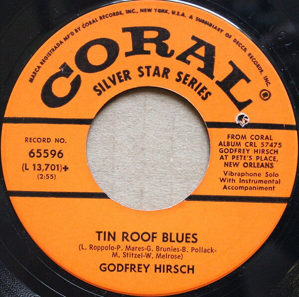 ・アーティスト Godfrey Hirsch ・タイトル Tin Roof Blues ・レーベル・型番 Coral 65596 ・フォーマット 7インチレコード ・コンディション(盤) 良い (VG+) ・コンディション(ジャケット) プレインカバー（元ジャケット／カバー無し） ・コンディション(帯) オビなし ・特記事項 サンプル画像です。実際の商品の画像ではありません 商品写真はバーコード/カタログ番号に対応したサンプル画像ですので、お送りする商品の画像ではありません。帯やライナーなどの付属品は、特記事項に記載されている場合のみ含まれます。プロモやカラーレコードなどの仕様についても、該当する場合のみ特記事項に記載しています。 【ご購入前に必ずご確認ください】 ・本店サイト(www.recordcity.jp)とは価格、送料が違います ・本店サイト、その他支店のオーダーとは同梱発送できません ・注文確定後に別の注文を頂いた場合、注文同士の同梱は致しかねます。 ・別倉庫から発送しているため、店頭受け渡しは対応しておりません ・一部商品は他の通販サイトでも販売しているため、ご注文のタイミングによっては商品のご用意ができない場合がございます。 ・土日祝日はお休みです 金曜・祝前日9時以降のご連絡またはご入金は、返答または発送が週明け・祝日明けに順次対応となります。 ・ご購入後のキャンセル不可 ご購入後のキャンセルはいかなる理由においてもお受けできません。ご了承の上、ご購入くださいませ。 ・日本郵便(ゆうパック/ゆうメール)によるお届けになります。 ・中古品であることをご理解ください 当ストアでは中古商品を主に販売しております。中古品であることをご理解の上ご購入ください。また、一部商品はRecordCityオンラインストアで試聴可能です。 ・返品について お客様のご都合による返品は一切承っておりません。 表記の内容と実際の商品に相違がある場合、また針飛び等で返品・返金をご希望される場合は、商品の到着後1週間以内にご連絡ください。商品の返送をこちらで確認後、キャンセル・返金を行います。 コンディションVG以下の商品は返品できません。プレイに影響のない表面のこすれ傷、プレス起因のノイズ盤は返品の対象外です。 【コンディション表記】 ・ほぼ新品(M-)(Like New) 完全な新品。未使用。当店ではほぼ使用しません ・非常に良い(EX)(Excellent) 中古盤として美品な状態。わずかな経年を感じるものの傷みを感じさせない、当店基準で最高の状態 ・良い(VG+)(Very Good Plus) 丁寧に扱われた中古品で、軽い使用感がみられる。 ・可(VG)(Acceptable) 使い込まれた中古品で、「良い」よりもさらに使用感がみられる。 ・悪い(VG-)(Bad) 状態が悪いアイテム。使用の保障はなく、再生不可、針飛び、目立つノイズがあるかもしれない。状態によるクレーム不可。返品不可。 ・非常に悪い(G)(Very Bad) 「悪い」よりさらに状態が悪いアイテム。使用の保障はなく、再生不可、針飛び、目立つノイズがあるかもしれない。状態によるクレーム不可。返品不可。 ・ジャンク(Fair)(Junk/Fair) 割れている、反っている、水ダメージがある、カビ、ジャケットが分離している、ひどい書き込み、ひどい擦れなど最低の状態。使用の保障はなく、再生不可、針飛び、目立つノイズがあるかもしれない。状態によるクレーム不可。返品不可。 ・ジャンク(Poor)(Junk/Poor) 割れている、反っている、水ダメージがある、カビ、ジャケットが分離している、ひどい書き込み、ひどい擦れなど最低の状態。使用の保障はなく、再生不可、針飛び、目立つノイズがあるかもしれない。状態によるクレーム不可。返品不可。