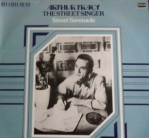 ・アーティスト Arthur Tracy ・タイトル Street Serenade ・レーベル・型番 Decca RFL29 ・フォーマット LPレコード ・コンディション(盤) 良い (VG+) ・コンディション(ジャケット) 可 (VG) ・コンディション(帯) オビなし ・特記事項 【カバーにリングウェア】 サンプル画像です。実際の商品の画像ではありません 商品写真はバーコード/カタログ番号に対応したサンプル画像ですので、お送りする商品の画像ではありません。帯やライナーなどの付属品は、特記事項に記載されている場合のみ含まれます。プロモやカラーレコードなどの仕様についても、該当する場合のみ特記事項に記載しています。 【ご購入前に必ずご確認ください】 ・本店サイト(www.recordcity.jp)とは価格、送料が違います ・本店サイト、その他支店のオーダーとは同梱発送できません ・注文確定後に別の注文を頂いた場合、注文同士の同梱は致しかねます。 ・別倉庫から発送しているため、店頭受け渡しは対応しておりません ・一部商品は他の通販サイトでも販売しているため、ご注文のタイミングによっては商品のご用意ができない場合がございます。 ・土日祝日はお休みです 金曜・祝前日9時以降のご連絡またはご入金は、返答または発送が週明け・祝日明けに順次対応となります。 ・ご購入後のキャンセル不可 ご購入後のキャンセルはいかなる理由においてもお受けできません。ご了承の上、ご購入くださいませ。 ・日本郵便(ゆうパック/ゆうメール)によるお届けになります。 ・中古品であることをご理解ください 当ストアでは中古商品を主に販売しております。中古品であることをご理解の上ご購入ください。また、一部商品はRecordCityオンラインストアで試聴可能です。 ・返品について お客様のご都合による返品は一切承っておりません。 表記の内容と実際の商品に相違がある場合、また針飛び等で返品・返金をご希望される場合は、商品の到着後1週間以内にご連絡ください。商品の返送をこちらで確認後、キャンセル・返金を行います。 コンディションVG以下の商品は返品できません。プレイに影響のない表面のこすれ傷、プレス起因のノイズ盤は返品の対象外です。 【コンディション表記】 ・ほぼ新品(M-)(Like New) 完全な新品。未使用。当店ではほぼ使用しません ・非常に良い(EX)(Excellent) 中古盤として美品な状態。わずかな経年を感じるものの傷みを感じさせない、当店基準で最高の状態 ・良い(VG+)(Very Good Plus) 丁寧に扱われた中古品で、軽い使用感がみられる。 ・可(VG)(Acceptable) 使い込まれた中古品で、「良い」よりもさらに使用感がみられる。 ・悪い(VG-)(Bad) 状態が悪いアイテム。使用の保障はなく、再生不可、針飛び、目立つノイズがあるかもしれない。状態によるクレーム不可。返品不可。 ・非常に悪い(G)(Very Bad) 「悪い」よりさらに状態が悪いアイテム。使用の保障はなく、再生不可、針飛び、目立つノイズがあるかもしれない。状態によるクレーム不可。返品不可。 ・ジャンク(Fair)(Junk/Fair) 割れている、反っている、水ダメージがある、カビ、ジャケットが分離している、ひどい書き込み、ひどい擦れなど最低の状態。使用の保障はなく、再生不可、針飛び、目立つノイズがあるかもしれない。状態によるクレーム不可。返品不可。 ・ジャンク(Poor)(Junk/Poor) 割れている、反っている、水ダメージがある、カビ、ジャケットが分離している、ひどい書き込み、ひどい擦れなど最低の状態。使用の保障はなく、再生不可、針飛び、目立つノイズがあるかもしれない。状態によるクレーム不可。返品不可。