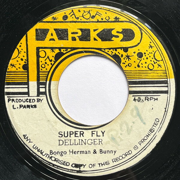・アーティスト Dillinger , Bongo Herman & Bingy Bunny ・タイトル Super Fly ・レーベル・型番 Parks NONE ・フォーマット 7インチレコード ・コンディション(盤) 良い (VG+) ・コンディション(ジャケット) ・コンディション(帯) オビなし ・特記事項 【レーベルに染み】【盤に薄い跡】【Officially/SEW】 サンプル画像です。実際の商品の画像ではありません 商品写真はバーコード/カタログ番号に対応したサンプル画像ですので、お送りする商品の画像ではありません。帯やライナーなどの付属品は、特記事項に記載されている場合のみ含まれます。プロモやカラーレコードなどの仕様についても、該当する場合のみ特記事項に記載しています。 【ご購入前に必ずご確認ください】 ・本店サイト(www.recordcity.jp)とは価格、送料が違います ・本店サイト、その他支店のオーダーとは同梱発送できません ・注文確定後に別の注文を頂いた場合、注文同士の同梱は致しかねます。 ・別倉庫から発送しているため、店頭受け渡しは対応しておりません ・一部商品は他の通販サイトでも販売しているため、ご注文のタイミングによっては商品のご用意ができない場合がございます。 ・土日祝日はお休みです 金曜・祝前日9時以降のご連絡またはご入金は、返答または発送が週明け・祝日明けに順次対応となります。 ・ご購入後のキャンセル不可 ご購入後のキャンセルはいかなる理由においてもお受けできません。ご了承の上、ご購入くださいませ。 ・日本郵便(ゆうパック/ゆうメール)によるお届けになります。 ・中古品であることをご理解ください 当ストアでは中古商品を主に販売しております。中古品であることをご理解の上ご購入ください。また、一部商品はRecordCityオンラインストアで試聴可能です。 ・返品について お客様のご都合による返品は一切承っておりません。 表記の内容と実際の商品に相違がある場合、また針飛び等で返品・返金をご希望される場合は、商品の到着後1週間以内にご連絡ください。商品の返送をこちらで確認後、キャンセル・返金を行います。 コンディションVG以下の商品は返品できません。プレイに影響のない表面のこすれ傷、プレス起因のノイズ盤は返品の対象外です。 【コンディション表記】 ・ほぼ新品(M-)(Like New) 完全な新品。未使用。当店ではほぼ使用しません ・非常に良い(EX)(Excellent) 中古盤として美品な状態。わずかな経年を感じるものの傷みを感じさせない、当店基準で最高の状態 ・良い(VG+)(Very Good Plus) 丁寧に扱われた中古品で、軽い使用感がみられる。 ・可(VG)(Acceptable) 使い込まれた中古品で、「良い」よりもさらに使用感がみられる。 ・悪い(VG-)(Bad) 状態が悪いアイテム。使用の保障はなく、再生不可、針飛び、目立つノイズがあるかもしれない。状態によるクレーム不可。返品不可。 ・非常に悪い(G)(Very Bad) 「悪い」よりさらに状態が悪いアイテム。使用の保障はなく、再生不可、針飛び、目立つノイズがあるかもしれない。状態によるクレーム不可。返品不可。 ・ジャンク(Fair)(Junk/Fair) 割れている、反っている、水ダメージがある、カビ、ジャケットが分離している、ひどい書き込み、ひどい擦れなど最低の状態。使用の保障はなく、再生不可、針飛び、目立つノイズがあるかもしれない。状態によるクレーム不可。返品不可。 ・ジャンク(Poor)(Junk/Poor) 割れている、反っている、水ダメージがある、カビ、ジャケットが分離している、ひどい書き込み、ひどい擦れなど最低の状態。使用の保障はなく、再生不可、針飛び、目立つノイズがあるかもしれない。状態によるクレーム不可。返品不可。
