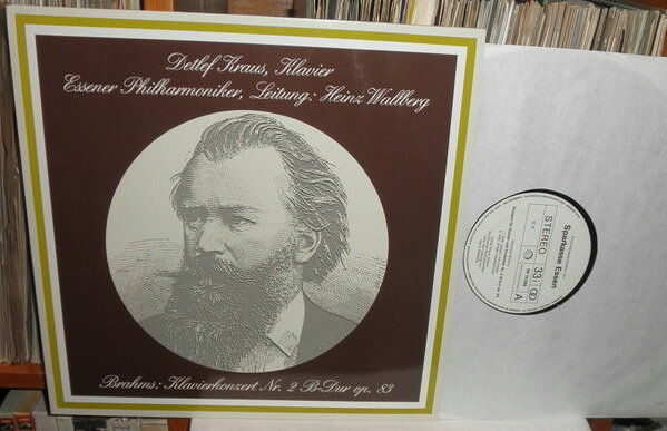 ・アーティスト Johannes Brahms , Detlef Kraus , Essener Philharmoniker , Heinz Wallberg ・タイトル Klavierkonzert Nr. 2 B-Dur Op. 83 ・レーベル・型番 Sparkasse Essen RP10590 ・フォーマット LPレコード ・コンディション(盤) 非常に良い(EX) ・コンディション(ジャケット) 良い (VG+) ・コンディション(帯) オビなし ・特記事項 サンプル画像です。実際の商品の画像ではありません 商品写真はバーコード/カタログ番号に対応したサンプル画像ですので、お送りする商品の画像ではありません。帯やライナーなどの付属品は、特記事項に記載されている場合のみ含まれます。プロモやカラーレコードなどの仕様についても、該当する場合のみ特記事項に記載しています。 【ご購入前に必ずご確認ください】 ・本店サイト(www.recordcity.jp)とは価格、送料が違います ・本店サイト、その他支店のオーダーとは同梱発送できません ・注文確定後に別の注文を頂いた場合、注文同士の同梱は致しかねます。 ・別倉庫から発送しているため、店頭受け渡しは対応しておりません ・一部商品は他の通販サイトでも販売しているため、ご注文のタイミングによっては商品のご用意ができない場合がございます。 ・土日祝日はお休みです 金曜・祝前日9時以降のご連絡またはご入金は、返答または発送が週明け・祝日明けに順次対応となります。 ・ご購入後のキャンセル不可 ご購入後のキャンセルはいかなる理由においてもお受けできません。ご了承の上、ご購入くださいませ。 ・日本郵便(ゆうパック/ゆうメール)によるお届けになります。 ・中古品であることをご理解ください 当ストアでは中古商品を主に販売しております。中古品であることをご理解の上ご購入ください。また、一部商品はRecordCityオンラインストアで試聴可能です。 ・返品について お客様のご都合による返品は一切承っておりません。 表記の内容と実際の商品に相違がある場合、また針飛び等で返品・返金をご希望される場合は、商品の到着後1週間以内にご連絡ください。商品の返送をこちらで確認後、キャンセル・返金を行います。 コンディションVG以下の商品は返品できません。プレイに影響のない表面のこすれ傷、プレス起因のノイズ盤は返品の対象外です。 【コンディション表記】 ・ほぼ新品(M-)(Like New) 完全な新品。未使用。当店ではほぼ使用しません ・非常に良い(EX)(Excellent) 中古盤として美品な状態。わずかな経年を感じるものの傷みを感じさせない、当店基準で最高の状態 ・良い(VG+)(Very Good Plus) 丁寧に扱われた中古品で、軽い使用感がみられる。 ・可(VG)(Acceptable) 使い込まれた中古品で、「良い」よりもさらに使用感がみられる。 ・悪い(VG-)(Bad) 状態が悪いアイテム。使用の保障はなく、再生不可、針飛び、目立つノイズがあるかもしれない。状態によるクレーム不可。返品不可。 ・非常に悪い(G)(Very Bad) 「悪い」よりさらに状態が悪いアイテム。使用の保障はなく、再生不可、針飛び、目立つノイズがあるかもしれない。状態によるクレーム不可。返品不可。 ・ジャンク(Fair)(Junk/Fair) 割れている、反っている、水ダメージがある、カビ、ジャケットが分離している、ひどい書き込み、ひどい擦れなど最低の状態。使用の保障はなく、再生不可、針飛び、目立つノイズがあるかもしれない。状態によるクレーム不可。返品不可。 ・ジャンク(Poor)(Junk/Poor) 割れている、反っている、水ダメージがある、カビ、ジャケットが分離している、ひどい書き込み、ひどい擦れなど最低の状態。使用の保障はなく、再生不可、針飛び、目立つノイズがあるかもしれない。状態によるクレーム不可。返品不可。