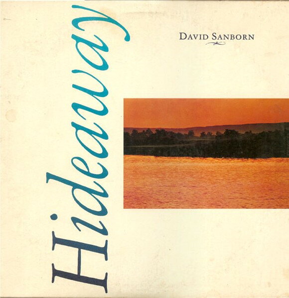 ・アーティスト David Sanborn ・タイトル Hideaway ・レーベル・型番 ・フォーマット LPレコード ・コンディション(盤) 良い (VG+) ・コンディション(ジャケット) 可 (VG) ・コンディション(帯) オビなし ・特記事項 【カバーにリングウェア】 サンプル画像です。実際の商品の画像ではありません 商品写真はバーコード/カタログ番号に対応したサンプル画像ですので、お送りする商品の画像ではありません。帯やライナーなどの付属品は、特記事項に記載されている場合のみ含まれます。プロモやカラーレコードなどの仕様についても、該当する場合のみ特記事項に記載しています。 【ご購入前に必ずご確認ください】 ・本店サイト(www.recordcity.jp)とは価格、送料が違います ・本店サイト、その他支店のオーダーとは同梱発送できません ・注文確定後に別の注文を頂いた場合、注文同士の同梱は致しかねます。 ・別倉庫から発送しているため、店頭受け渡しは対応しておりません ・一部商品は他の通販サイトでも販売しているため、ご注文のタイミングによっては商品のご用意ができない場合がございます。 ・土日祝日はお休みです 金曜・祝前日9時以降のご連絡またはご入金は、返答または発送が週明け・祝日明けに順次対応となります。 ・ご購入後のキャンセル不可 ご購入後のキャンセルはいかなる理由においてもお受けできません。ご了承の上、ご購入くださいませ。 ・日本郵便(ゆうパック/ゆうメール)によるお届けになります。 ・中古品であることをご理解ください 当ストアでは中古商品を主に販売しております。中古品であることをご理解の上ご購入ください。また、一部商品はRecordCityオンラインストアで試聴可能です。 ・返品について お客様のご都合による返品は一切承っておりません。 表記の内容と実際の商品に相違がある場合、また針飛び等で返品・返金をご希望される場合は、商品の到着後1週間以内にご連絡ください。商品の返送をこちらで確認後、キャンセル・返金を行います。 コンディションVG以下の商品は返品できません。プレイに影響のない表面のこすれ傷、プレス起因のノイズ盤は返品の対象外です。 【コンディション表記】 ・ほぼ新品(M-)(Like New) 完全な新品。未使用。当店ではほぼ使用しません ・非常に良い(EX)(Excellent) 中古盤として美品な状態。わずかな経年を感じるものの傷みを感じさせない、当店基準で最高の状態 ・良い(VG+)(Very Good Plus) 丁寧に扱われた中古品で、軽い使用感がみられる。 ・可(VG)(Acceptable) 使い込まれた中古品で、「良い」よりもさらに使用感がみられる。 ・悪い(VG-)(Bad) 状態が悪いアイテム。使用の保障はなく、再生不可、針飛び、目立つノイズがあるかもしれない。状態によるクレーム不可。返品不可。 ・非常に悪い(G)(Very Bad) 「悪い」よりさらに状態が悪いアイテム。使用の保障はなく、再生不可、針飛び、目立つノイズがあるかもしれない。状態によるクレーム不可。返品不可。 ・ジャンク(Fair)(Junk/Fair) 割れている、反っている、水ダメージがある、カビ、ジャケットが分離している、ひどい書き込み、ひどい擦れなど最低の状態。使用の保障はなく、再生不可、針飛び、目立つノイズがあるかもしれない。状態によるクレーム不可。返品不可。 ・ジャンク(Poor)(Junk/Poor) 割れている、反っている、水ダメージがある、カビ、ジャケットが分離している、ひどい書き込み、ひどい擦れなど最低の状態。使用の保障はなく、再生不可、針飛び、目立つノイズがあるかもしれない。状態によるクレーム不可。返品不可。