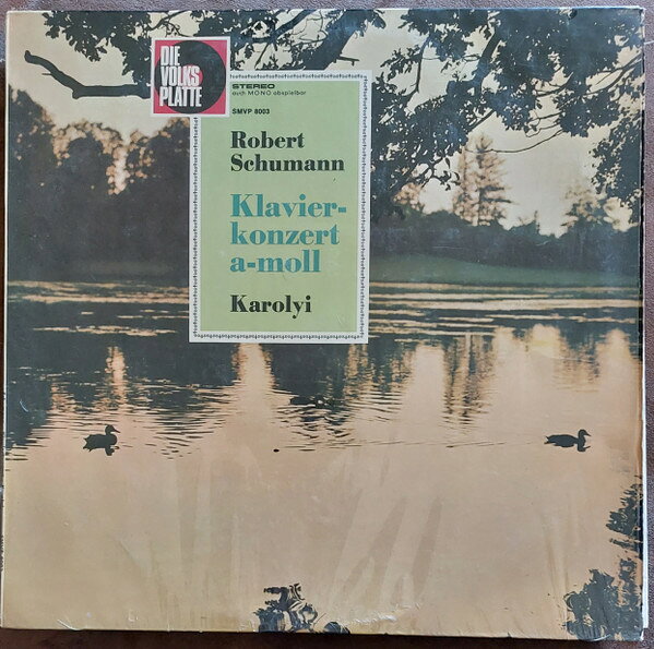 ・アーティスト Robert Schumann ・タイトル Klavierkonzert A-moll ・レーベル・型番 Die Volksplatte SMVP8003 ・フォーマット LPレコード ・コンディション(盤) 良い (VG+) ・コンディション(ジャケット) 良い (VG+) ・コンディション(帯) オビなし ・特記事項 サンプル画像です。実際の商品の画像ではありません 商品写真はバーコード/カタログ番号に対応したサンプル画像ですので、お送りする商品の画像ではありません。帯やライナーなどの付属品は、特記事項に記載されている場合のみ含まれます。プロモやカラーレコードなどの仕様についても、該当する場合のみ特記事項に記載しています。 【ご購入前に必ずご確認ください】 ・本店サイト(www.recordcity.jp)とは価格、送料が違います ・本店サイト、その他支店のオーダーとは同梱発送できません ・注文確定後に別の注文を頂いた場合、注文同士の同梱は致しかねます。 ・別倉庫から発送しているため、店頭受け渡しは対応しておりません ・一部商品は他の通販サイトでも販売しているため、ご注文のタイミングによっては商品のご用意ができない場合がございます。 ・土日祝日はお休みです 金曜・祝前日9時以降のご連絡またはご入金は、返答または発送が週明け・祝日明けに順次対応となります。 ・ご購入後のキャンセル不可 ご購入後のキャンセルはいかなる理由においてもお受けできません。ご了承の上、ご購入くださいませ。 ・日本郵便(ゆうパック/ゆうメール)によるお届けになります。 ・中古品であることをご理解ください 当ストアでは中古商品を主に販売しております。中古品であることをご理解の上ご購入ください。また、一部商品はRecordCityオンラインストアで試聴可能です。 ・返品について お客様のご都合による返品は一切承っておりません。 表記の内容と実際の商品に相違がある場合、また針飛び等で返品・返金をご希望される場合は、商品の到着後1週間以内にご連絡ください。商品の返送をこちらで確認後、キャンセル・返金を行います。 コンディションVG以下の商品は返品できません。プレイに影響のない表面のこすれ傷、プレス起因のノイズ盤は返品の対象外です。 【コンディション表記】 ・ほぼ新品(M-)(Like New) 完全な新品。未使用。当店ではほぼ使用しません ・非常に良い(EX)(Excellent) 中古盤として美品な状態。わずかな経年を感じるものの傷みを感じさせない、当店基準で最高の状態 ・良い(VG+)(Very Good Plus) 丁寧に扱われた中古品で、軽い使用感がみられる。 ・可(VG)(Acceptable) 使い込まれた中古品で、「良い」よりもさらに使用感がみられる。 ・悪い(VG-)(Bad) 状態が悪いアイテム。使用の保障はなく、再生不可、針飛び、目立つノイズがあるかもしれない。状態によるクレーム不可。返品不可。 ・非常に悪い(G)(Very Bad) 「悪い」よりさらに状態が悪いアイテム。使用の保障はなく、再生不可、針飛び、目立つノイズがあるかもしれない。状態によるクレーム不可。返品不可。 ・ジャンク(Fair)(Junk/Fair) 割れている、反っている、水ダメージがある、カビ、ジャケットが分離している、ひどい書き込み、ひどい擦れなど最低の状態。使用の保障はなく、再生不可、針飛び、目立つノイズがあるかもしれない。状態によるクレーム不可。返品不可。 ・ジャンク(Poor)(Junk/Poor) 割れている、反っている、水ダメージがある、カビ、ジャケットが分離している、ひどい書き込み、ひどい擦れなど最低の状態。使用の保障はなく、再生不可、針飛び、目立つノイズがあるかもしれない。状態によるクレーム不可。返品不可。