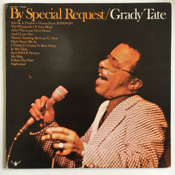 ・アーティスト Grady Tate ・タイトル By Special Request ・レーベル・型番 Buddah Records BDS5623 ・フォーマット LPレコード ・コンディション(盤) 可 (VG) ・コンディション(ジャケット) 可 (VG) ・コンディション(帯) オビなし ・特記事項 【カバーにシール付着】【盤に小さいキズ】【カバー折れ/しわ】 サンプル画像です。実際の商品の画像ではありません 商品写真はバーコード/カタログ番号に対応したサンプル画像ですので、お送りする商品の画像ではありません。帯やライナーなどの付属品は、特記事項に記載されている場合のみ含まれます。プロモやカラーレコードなどの仕様についても、該当する場合のみ特記事項に記載しています。 【ご購入前に必ずご確認ください】 ・本店サイト(www.recordcity.jp)とは価格、送料が違います ・本店サイト、その他支店のオーダーとは同梱発送できません ・注文確定後に別の注文を頂いた場合、注文同士の同梱は致しかねます。 ・別倉庫から発送しているため、店頭受け渡しは対応しておりません ・一部商品は他の通販サイトでも販売しているため、ご注文のタイミングによっては商品のご用意ができない場合がございます。 ・土日祝日はお休みです 金曜・祝前日9時以降のご連絡またはご入金は、返答または発送が週明け・祝日明けに順次対応となります。 ・ご購入後のキャンセル不可 ご購入後のキャンセルはいかなる理由においてもお受けできません。ご了承の上、ご購入くださいませ。 ・日本郵便(ゆうパック/ゆうメール)によるお届けになります。 ・中古品であることをご理解ください 当ストアでは中古商品を主に販売しております。中古品であることをご理解の上ご購入ください。また、一部商品はRecordCityオンラインストアで試聴可能です。 ・返品について お客様のご都合による返品は一切承っておりません。 表記の内容と実際の商品に相違がある場合、また針飛び等で返品・返金をご希望される場合は、商品の到着後1週間以内にご連絡ください。商品の返送をこちらで確認後、キャンセル・返金を行います。 コンディションVG以下の商品は返品できません。プレイに影響のない表面のこすれ傷、プレス起因のノイズ盤は返品の対象外です。 【コンディション表記】 ・ほぼ新品(M-)(Like New) 完全な新品。未使用。当店ではほぼ使用しません ・非常に良い(EX)(Excellent) 中古盤として美品な状態。わずかな経年を感じるものの傷みを感じさせない、当店基準で最高の状態 ・良い(VG+)(Very Good Plus) 丁寧に扱われた中古品で、軽い使用感がみられる。 ・可(VG)(Acceptable) 使い込まれた中古品で、「良い」よりもさらに使用感がみられる。 ・悪い(VG-)(Bad) 状態が悪いアイテム。使用の保障はなく、再生不可、針飛び、目立つノイズがあるかもしれない。状態によるクレーム不可。返品不可。 ・非常に悪い(G)(Very Bad) 「悪い」よりさらに状態が悪いアイテム。使用の保障はなく、再生不可、針飛び、目立つノイズがあるかもしれない。状態によるクレーム不可。返品不可。 ・ジャンク(Fair)(Junk/Fair) 割れている、反っている、水ダメージがある、カビ、ジャケットが分離している、ひどい書き込み、ひどい擦れなど最低の状態。使用の保障はなく、再生不可、針飛び、目立つノイズがあるかもしれない。状態によるクレーム不可。返品不可。 ・ジャンク(Poor)(Junk/Poor) 割れている、反っている、水ダメージがある、カビ、ジャケットが分離している、ひどい書き込み、ひどい擦れなど最低の状態。使用の保障はなく、再生不可、針飛び、目立つノイズがあるかもしれない。状態によるクレーム不可。返品不可。