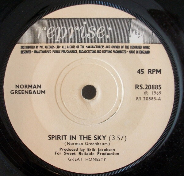 ・アーティスト Norman Greenbaum ・タイトル Spirit In The Sky ・レーベル・型番 Reprise Records RS20885 ・フォーマット 7インチレコード ・コンディション(盤) 良い (VG+) ・コンディション(ジャケット) プレインカバー（元ジャケット／カバー無し） ・コンディション(帯) オビなし ・特記事項 【盤に浅い跡】 サンプル画像です。実際の商品の画像ではありません 商品写真はバーコード/カタログ番号に対応したサンプル画像ですので、お送りする商品の画像ではありません。帯やライナーなどの付属品は、特記事項に記載されている場合のみ含まれます。プロモやカラーレコードなどの仕様についても、該当する場合のみ特記事項に記載しています。 【ご購入前に必ずご確認ください】 ・本店サイト(www.recordcity.jp)とは価格、送料が違います ・本店サイト、その他支店のオーダーとは同梱発送できません ・注文確定後に別の注文を頂いた場合、注文同士の同梱は致しかねます。 ・別倉庫から発送しているため、店頭受け渡しは対応しておりません ・一部商品は他の通販サイトでも販売しているため、ご注文のタイミングによっては商品のご用意ができない場合がございます。 ・土日祝日はお休みです 金曜・祝前日9時以降のご連絡またはご入金は、返答または発送が週明け・祝日明けに順次対応となります。 ・ご購入後のキャンセル不可 ご購入後のキャンセルはいかなる理由においてもお受けできません。ご了承の上、ご購入くださいませ。 ・日本郵便(ゆうパック/ゆうメール)によるお届けになります。 ・中古品であることをご理解ください 当ストアでは中古商品を主に販売しております。中古品であることをご理解の上ご購入ください。また、一部商品はRecordCityオンラインストアで試聴可能です。 ・返品について お客様のご都合による返品は一切承っておりません。 表記の内容と実際の商品に相違がある場合、また針飛び等で返品・返金をご希望される場合は、商品の到着後1週間以内にご連絡ください。商品の返送をこちらで確認後、キャンセル・返金を行います。 コンディションVG以下の商品は返品できません。プレイに影響のない表面のこすれ傷、プレス起因のノイズ盤は返品の対象外です。 【コンディション表記】 ・ほぼ新品(M-)(Like New) 完全な新品。未使用。当店ではほぼ使用しません ・非常に良い(EX)(Excellent) 中古盤として美品な状態。わずかな経年を感じるものの傷みを感じさせない、当店基準で最高の状態 ・良い(VG+)(Very Good Plus) 丁寧に扱われた中古品で、軽い使用感がみられる。 ・可(VG)(Acceptable) 使い込まれた中古品で、「良い」よりもさらに使用感がみられる。 ・悪い(VG-)(Bad) 状態が悪いアイテム。使用の保障はなく、再生不可、針飛び、目立つノイズがあるかもしれない。状態によるクレーム不可。返品不可。 ・非常に悪い(G)(Very Bad) 「悪い」よりさらに状態が悪いアイテム。使用の保障はなく、再生不可、針飛び、目立つノイズがあるかもしれない。状態によるクレーム不可。返品不可。 ・ジャンク(Fair)(Junk/Fair) 割れている、反っている、水ダメージがある、カビ、ジャケットが分離している、ひどい書き込み、ひどい擦れなど最低の状態。使用の保障はなく、再生不可、針飛び、目立つノイズがあるかもしれない。状態によるクレーム不可。返品不可。 ・ジャンク(Poor)(Junk/Poor) 割れている、反っている、水ダメージがある、カビ、ジャケットが分離している、ひどい書き込み、ひどい擦れなど最低の状態。使用の保障はなく、再生不可、針飛び、目立つノイズがあるかもしれない。状態によるクレーム不可。返品不可。