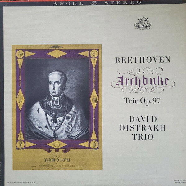 ・アーティスト David Oistrakh Trio ・タイトル Beethoven: Piano Trio No. 7 In B Flat Major Op. 97 ・レーベル・型番 ANGEL S35704 ・フォーマット LPレコード ・コンディション(盤) 非常に良い(EX) ・コンディション(ジャケット) 良い (VG+) ・コンディション(帯) オビなし ・特記事項 【カバー軽い変色】 サンプル画像です。実際の商品の画像ではありません 商品写真はバーコード/カタログ番号に対応したサンプル画像ですので、お送りする商品の画像ではありません。帯やライナーなどの付属品は、特記事項に記載されている場合のみ含まれます。プロモやカラーレコードなどの仕様についても、該当する場合のみ特記事項に記載しています。 【ご購入前に必ずご確認ください】 ・本店サイト(www.recordcity.jp)とは価格、送料が違います ・本店サイト、その他支店のオーダーとは同梱発送できません ・注文確定後に別の注文を頂いた場合、注文同士の同梱は致しかねます。 ・別倉庫から発送しているため、店頭受け渡しは対応しておりません ・一部商品は他の通販サイトでも販売しているため、ご注文のタイミングによっては商品のご用意ができない場合がございます。 ・土日祝日はお休みです 金曜・祝前日9時以降のご連絡またはご入金は、返答または発送が週明け・祝日明けに順次対応となります。 ・ご購入後のキャンセル不可 ご購入後のキャンセルはいかなる理由においてもお受けできません。ご了承の上、ご購入くださいませ。 ・日本郵便(ゆうパック/ゆうメール)によるお届けになります。 ・中古品であることをご理解ください 当ストアでは中古商品を主に販売しております。中古品であることをご理解の上ご購入ください。また、一部商品はRecordCityオンラインストアで試聴可能です。 ・返品について お客様のご都合による返品は一切承っておりません。 表記の内容と実際の商品に相違がある場合、また針飛び等で返品・返金をご希望される場合は、商品の到着後1週間以内にご連絡ください。商品の返送をこちらで確認後、キャンセル・返金を行います。 コンディションVG以下の商品は返品できません。プレイに影響のない表面のこすれ傷、プレス起因のノイズ盤は返品の対象外です。 【コンディション表記】 ・ほぼ新品(M-)(Like New) 完全な新品。未使用。当店ではほぼ使用しません ・非常に良い(EX)(Excellent) 中古盤として美品な状態。わずかな経年を感じるものの傷みを感じさせない、当店基準で最高の状態 ・良い(VG+)(Very Good Plus) 丁寧に扱われた中古品で、軽い使用感がみられる。 ・可(VG)(Acceptable) 使い込まれた中古品で、「良い」よりもさらに使用感がみられる。 ・悪い(VG-)(Bad) 状態が悪いアイテム。使用の保障はなく、再生不可、針飛び、目立つノイズがあるかもしれない。状態によるクレーム不可。返品不可。 ・非常に悪い(G)(Very Bad) 「悪い」よりさらに状態が悪いアイテム。使用の保障はなく、再生不可、針飛び、目立つノイズがあるかもしれない。状態によるクレーム不可。返品不可。 ・ジャンク(Fair)(Junk/Fair) 割れている、反っている、水ダメージがある、カビ、ジャケットが分離している、ひどい書き込み、ひどい擦れなど最低の状態。使用の保障はなく、再生不可、針飛び、目立つノイズがあるかもしれない。状態によるクレーム不可。返品不可。 ・ジャンク(Poor)(Junk/Poor) 割れている、反っている、水ダメージがある、カビ、ジャケットが分離している、ひどい書き込み、ひどい擦れなど最低の状態。使用の保障はなく、再生不可、針飛び、目立つノイズがあるかもしれない。状態によるクレーム不可。返品不可。