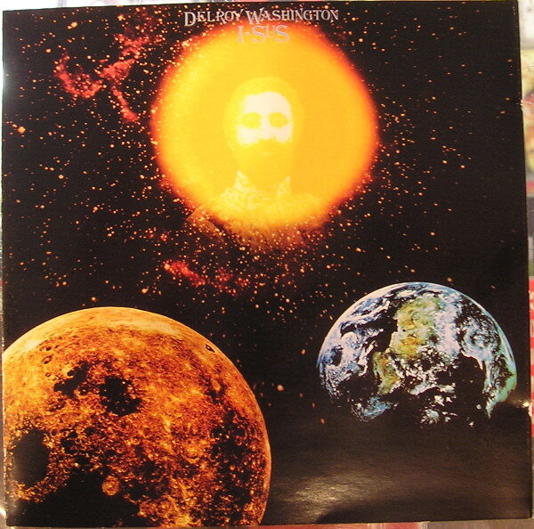 ・アーティスト Delroy Washington ・タイトル I-Sus ・レーベル・型番 Virgin, Virgin 724381219027 ・フォーマット CD ・コンディション(盤) 良い (VG+) ・コンディション(ジャケット) ・コンディション(帯) オビなし ・特記事項 【ソフトケース入り（プラケースなし）】【盤汚れ】 サンプル画像です。実際の商品の画像ではありません 商品写真はバーコード/カタログ番号に対応したサンプル画像ですので、お送りする商品の画像ではありません。帯やライナーなどの付属品は、特記事項に記載されている場合のみ含まれます。プロモやカラーレコードなどの仕様についても、該当する場合のみ特記事項に記載しています。 【ご購入前に必ずご確認ください】 ・本店サイト(www.recordcity.jp)とは価格、送料が違います ・本店サイト、その他支店のオーダーとは同梱発送できません ・注文確定後に別の注文を頂いた場合、注文同士の同梱は致しかねます。 ・別倉庫から発送しているため、店頭受け渡しは対応しておりません ・一部商品は他の通販サイトでも販売しているため、ご注文のタイミングによっては商品のご用意ができない場合がございます。 ・土日祝日はお休みです 金曜・祝前日9時以降のご連絡またはご入金は、返答または発送が週明け・祝日明けに順次対応となります。 ・ご購入後のキャンセル不可 ご購入後のキャンセルはいかなる理由においてもお受けできません。ご了承の上、ご購入くださいませ。 ・日本郵便(ゆうパック/ゆうメール)によるお届けになります。 ・中古品であることをご理解ください 当ストアでは中古商品を主に販売しております。中古品であることをご理解の上ご購入ください。また、一部商品はRecordCityオンラインストアで試聴可能です。 ・返品について お客様のご都合による返品は一切承っておりません。 表記の内容と実際の商品に相違がある場合、また針飛び等で返品・返金をご希望される場合は、商品の到着後1週間以内にご連絡ください。商品の返送をこちらで確認後、キャンセル・返金を行います。 コンディションVG以下の商品は返品できません。プレイに影響のない表面のこすれ傷、プレス起因のノイズ盤は返品の対象外です。 【コンディション表記】 ・ほぼ新品(M-)(Like New) 完全な新品。未使用。当店ではほぼ使用しません ・非常に良い(EX)(Excellent) 中古盤として美品な状態。わずかな経年を感じるものの傷みを感じさせない、当店基準で最高の状態 ・良い(VG+)(Very Good Plus) 丁寧に扱われた中古品で、軽い使用感がみられる。 ・可(VG)(Acceptable) 使い込まれた中古品で、「良い」よりもさらに使用感がみられる。 ・悪い(VG-)(Bad) 状態が悪いアイテム。使用の保障はなく、再生不可、針飛び、目立つノイズがあるかもしれない。状態によるクレーム不可。返品不可。 ・非常に悪い(G)(Very Bad) 「悪い」よりさらに状態が悪いアイテム。使用の保障はなく、再生不可、針飛び、目立つノイズがあるかもしれない。状態によるクレーム不可。返品不可。 ・ジャンク(Fair)(Junk/Fair) 割れている、反っている、水ダメージがある、カビ、ジャケットが分離している、ひどい書き込み、ひどい擦れなど最低の状態。使用の保障はなく、再生不可、針飛び、目立つノイズがあるかもしれない。状態によるクレーム不可。返品不可。 ・ジャンク(Poor)(Junk/Poor) 割れている、反っている、水ダメージがある、カビ、ジャケットが分離している、ひどい書き込み、ひどい擦れなど最低の状態。使用の保障はなく、再生不可、針飛び、目立つノイズがあるかもしれない。状態によるクレーム不可。返品不可。
