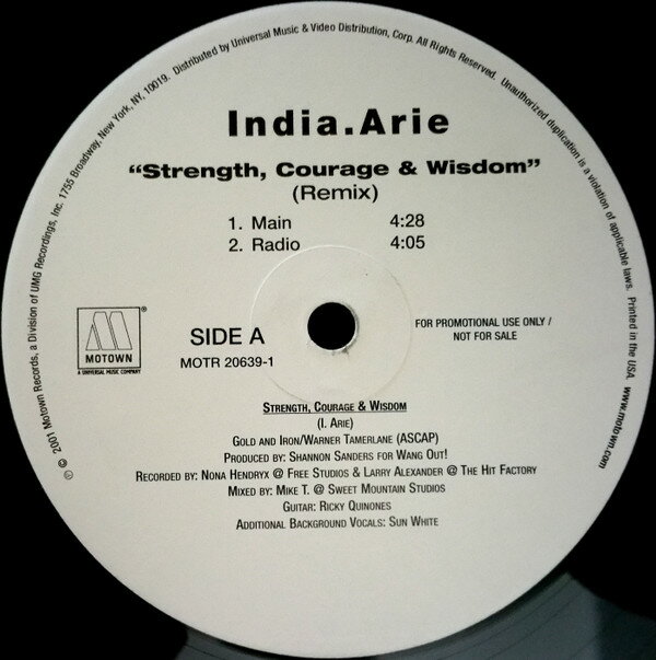 ・アーティスト India.Arie ・タイトル Strength, Courage & Wisdom (Remix) ・レーベル・型番 Motown MOTR206391 ・フォーマット 12" ・コンディション(盤) 良い (VG+) ・コンディション(ジャケット) 良い (VG+) ・コンディション(帯) オビなし ・特記事項 サンプル画像です。実際の商品の画像ではありません 商品写真はバーコード/カタログ番号に対応したサンプル画像ですので、お送りする商品の画像ではありません。帯やライナーなどの付属品は、特記事項に記載されている場合のみ含まれます。プロモやカラーレコードなどの仕様についても、該当する場合のみ特記事項に記載しています。 【ご購入前に必ずご確認ください】 ・本店サイト(www.recordcity.jp)とは価格、送料が違います ・本店サイト、その他支店のオーダーとは同梱発送できません ・注文確定後に別の注文を頂いた場合、注文同士の同梱は致しかねます。 ・別倉庫から発送しているため、店頭受け渡しは対応しておりません ・一部商品は他の通販サイトでも販売しているため、ご注文のタイミングによっては商品のご用意ができない場合がございます。 ・土日祝日はお休みです 金曜・祝前日9時以降のご連絡またはご入金は、返答または発送が週明け・祝日明けに順次対応となります。 ・ご購入後のキャンセル不可 ご購入後のキャンセルはいかなる理由においてもお受けできません。ご了承の上、ご購入くださいませ。 ・日本郵便(ゆうパック/ゆうメール)によるお届けになります。 ・中古品であることをご理解ください 当ストアでは中古商品を主に販売しております。中古品であることをご理解の上ご購入ください。また、一部商品はRecordCityオンラインストアで試聴可能です。 ・返品について お客様のご都合による返品は一切承っておりません。 表記の内容と実際の商品に相違がある場合、また針飛び等で返品・返金をご希望される場合は、商品の到着後1週間以内にご連絡ください。商品の返送をこちらで確認後、キャンセル・返金を行います。 コンディションVG以下の商品は返品できません。プレイに影響のない表面のこすれ傷、プレス起因のノイズ盤は返品の対象外です。 【コンディション表記】 ・ほぼ新品(M-)(Like New) 完全な新品。未使用。当店ではほぼ使用しません ・非常に良い(EX)(Excellent) 中古盤として美品な状態。わずかな経年を感じるものの傷みを感じさせない、当店基準で最高の状態 ・良い(VG+)(Very Good Plus) 丁寧に扱われた中古品で、軽い使用感がみられる。 ・可(VG)(Acceptable) 使い込まれた中古品で、「良い」よりもさらに使用感がみられる。 ・悪い(VG-)(Bad) 状態が悪いアイテム。使用の保障はなく、再生不可、針飛び、目立つノイズがあるかもしれない。状態によるクレーム不可。返品不可。 ・非常に悪い(G)(Very Bad) 「悪い」よりさらに状態が悪いアイテム。使用の保障はなく、再生不可、針飛び、目立つノイズがあるかもしれない。状態によるクレーム不可。返品不可。 ・ジャンク(Fair)(Junk/Fair) 割れている、反っている、水ダメージがある、カビ、ジャケットが分離している、ひどい書き込み、ひどい擦れなど最低の状態。使用の保障はなく、再生不可、針飛び、目立つノイズがあるかもしれない。状態によるクレーム不可。返品不可。 ・ジャンク(Poor)(Junk/Poor) 割れている、反っている、水ダメージがある、カビ、ジャケットが分離している、ひどい書き込み、ひどい擦れなど最低の状態。使用の保障はなく、再生不可、針飛び、目立つノイズがあるかもしれない。状態によるクレーム不可。返品不可。