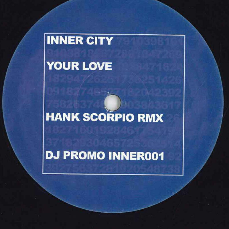 ・アーティスト Inner City ・タイトル Your Love (Hank Scorpio Remix) ・レーベル・型番 Not On Label (Inner City) INNER001PROMO ・フォーマット 12インチレコード ・コンディション(盤) 良い (VG+) ・コンディション(ジャケット) プレインカバー（元ジャケット／カバー無し） ・コンディション(帯) オビなし ・特記事項 【盤に薄い跡】 サンプル画像です。実際の商品の画像ではありません 商品写真はバーコード/カタログ番号に対応したサンプル画像ですので、お送りする商品の画像ではありません。帯やライナーなどの付属品は、特記事項に記載されている場合のみ含まれます。プロモやカラーレコードなどの仕様についても、該当する場合のみ特記事項に記載しています。 【ご購入前に必ずご確認ください】 ・本店サイト(www.recordcity.jp)とは価格、送料が違います ・本店サイト、その他支店のオーダーとは同梱発送できません ・注文確定後に別の注文を頂いた場合、注文同士の同梱は致しかねます。 ・別倉庫から発送しているため、店頭受け渡しは対応しておりません ・一部商品は他の通販サイトでも販売しているため、ご注文のタイミングによっては商品のご用意ができない場合がございます。 ・土日祝日はお休みです 金曜・祝前日9時以降のご連絡またはご入金は、返答または発送が週明け・祝日明けに順次対応となります。 ・ご購入後のキャンセル不可 ご購入後のキャンセルはいかなる理由においてもお受けできません。ご了承の上、ご購入くださいませ。 ・日本郵便(ゆうパック/ゆうメール)によるお届けになります。 ・中古品であることをご理解ください 当ストアでは中古商品を主に販売しております。中古品であることをご理解の上ご購入ください。また、一部商品はRecordCityオンラインストアで試聴可能です。 ・返品について お客様のご都合による返品は一切承っておりません。 表記の内容と実際の商品に相違がある場合、また針飛び等で返品・返金をご希望される場合は、商品の到着後1週間以内にご連絡ください。商品の返送をこちらで確認後、キャンセル・返金を行います。 コンディションVG以下の商品は返品できません。プレイに影響のない表面のこすれ傷、プレス起因のノイズ盤は返品の対象外です。 【コンディション表記】 ・ほぼ新品(M-)(Like New) 完全な新品。未使用。当店ではほぼ使用しません ・非常に良い(EX)(Excellent) 中古盤として美品な状態。わずかな経年を感じるものの傷みを感じさせない、当店基準で最高の状態 ・良い(VG+)(Very Good Plus) 丁寧に扱われた中古品で、軽い使用感がみられる。 ・可(VG)(Acceptable) 使い込まれた中古品で、「良い」よりもさらに使用感がみられる。 ・悪い(VG-)(Bad) 状態が悪いアイテム。使用の保障はなく、再生不可、針飛び、目立つノイズがあるかもしれない。状態によるクレーム不可。返品不可。 ・非常に悪い(G)(Very Bad) 「悪い」よりさらに状態が悪いアイテム。使用の保障はなく、再生不可、針飛び、目立つノイズがあるかもしれない。状態によるクレーム不可。返品不可。 ・ジャンク(Fair)(Junk/Fair) 割れている、反っている、水ダメージがある、カビ、ジャケットが分離している、ひどい書き込み、ひどい擦れなど最低の状態。使用の保障はなく、再生不可、針飛び、目立つノイズがあるかもしれない。状態によるクレーム不可。返品不可。 ・ジャンク(Poor)(Junk/Poor) 割れている、反っている、水ダメージがある、カビ、ジャケットが分離している、ひどい書き込み、ひどい擦れなど最低の状態。使用の保障はなく、再生不可、針飛び、目立つノイズがあるかもしれない。状態によるクレーム不可。返品不可。