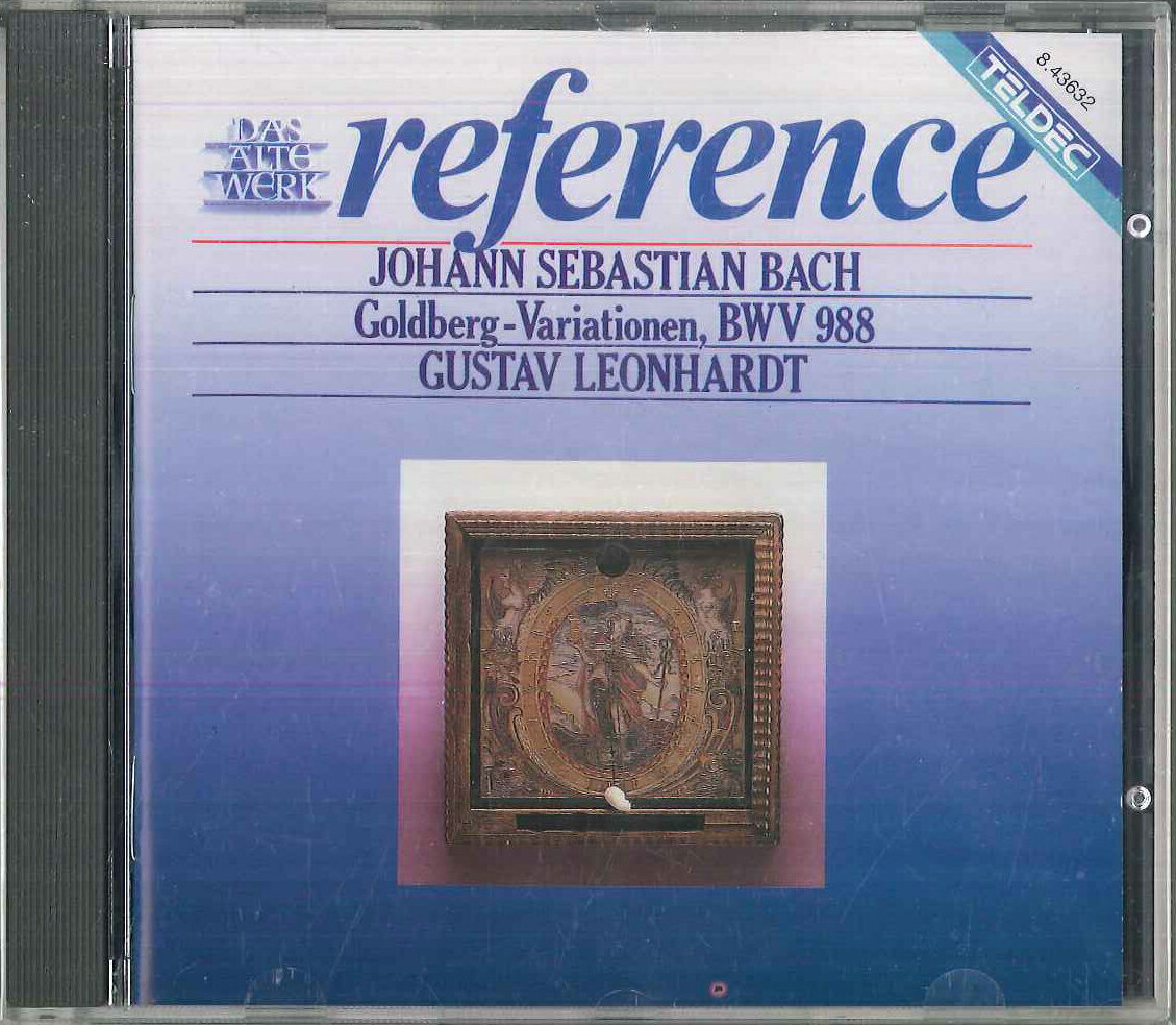 ・アーティスト Johann Sebastian Bach, Gustav Leonhardt ・タイトル Goldberg Variationen Bwv 988 ・レーベル・型番 TELDEC 843632 ・フォーマット CD ・コンディション(盤) 非常に良い(EX) ・コンディション(ジャケット) 良い (VG+) ・コンディション(帯) オビなし ・特記事項 【ケース擦れ】 サンプル画像です。実際の商品の画像ではありません 商品写真はバーコード/カタログ番号に対応したサンプル画像ですので、お送りする商品の画像ではありません。帯やライナーなどの付属品は、特記事項に記載されている場合のみ含まれます。プロモやカラーレコードなどの仕様についても、該当する場合のみ特記事項に記載しています。 【ご購入前に必ずご確認ください】 ・本店サイト(www.recordcity.jp)とは価格、送料が違います ・本店サイト、その他支店のオーダーとは同梱発送できません ・注文確定後に別の注文を頂いた場合、注文同士の同梱は致しかねます。 ・別倉庫から発送しているため、店頭受け渡しは対応しておりません ・一部商品は他の通販サイトでも販売しているため、ご注文のタイミングによっては商品のご用意ができない場合がございます。 ・土日祝日はお休みです 金曜・祝前日9時以降のご連絡またはご入金は、返答または発送が週明け・祝日明けに順次対応となります。 ・ご購入後のキャンセル不可 ご購入後のキャンセルはいかなる理由においてもお受けできません。ご了承の上、ご購入くださいませ。 ・日本郵便(ゆうパック/ゆうメール)によるお届けになります。 ・中古品であることをご理解ください 当ストアでは中古商品を主に販売しております。中古品であることをご理解の上ご購入ください。また、一部商品はRecordCityオンラインストアで試聴可能です。 ・返品について お客様のご都合による返品は一切承っておりません。 表記の内容と実際の商品に相違がある場合、また針飛び等で返品・返金をご希望される場合は、商品の到着後1週間以内にご連絡ください。商品の返送をこちらで確認後、キャンセル・返金を行います。 コンディションVG以下の商品は返品できません。プレイに影響のない表面のこすれ傷、プレス起因のノイズ盤は返品の対象外です。 【コンディション表記】 ・ほぼ新品(M-)(Like New) 完全な新品。未使用。当店ではほぼ使用しません ・非常に良い(EX)(Excellent) 中古盤として美品な状態。わずかな経年を感じるものの傷みを感じさせない、当店基準で最高の状態 ・良い(VG+)(Very Good Plus) 丁寧に扱われた中古品で、軽い使用感がみられる。 ・可(VG)(Acceptable) 使い込まれた中古品で、「良い」よりもさらに使用感がみられる。 ・悪い(VG-)(Bad) 状態が悪いアイテム。使用の保障はなく、再生不可、針飛び、目立つノイズがあるかもしれない。状態によるクレーム不可。返品不可。 ・非常に悪い(G)(Very Bad) 「悪い」よりさらに状態が悪いアイテム。使用の保障はなく、再生不可、針飛び、目立つノイズがあるかもしれない。状態によるクレーム不可。返品不可。 ・ジャンク(Fair)(Junk/Fair) 割れている、反っている、水ダメージがある、カビ、ジャケットが分離している、ひどい書き込み、ひどい擦れなど最低の状態。使用の保障はなく、再生不可、針飛び、目立つノイズがあるかもしれない。状態によるクレーム不可。返品不可。 ・ジャンク(Poor)(Junk/Poor) 割れている、反っている、水ダメージがある、カビ、ジャケットが分離している、ひどい書き込み、ひどい擦れなど最低の状態。使用の保障はなく、再生不可、針飛び、目立つノイズがあるかもしれない。状態によるクレーム不可。返品不可。