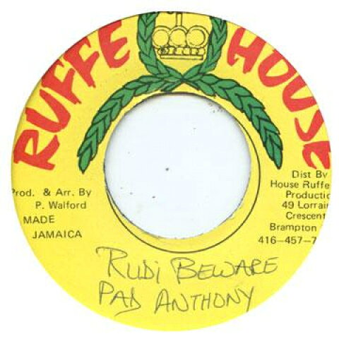 ・アーティスト Pad Anthony, Super Gee ・タイトル Rudie Beware ・レーベル・型番 ・フォーマット 7" ・コンディション(盤) 新品 (M) ・コンディション(ジャケット) ・コンディション(帯) オビなし ・特記事項 サンプル画像です。実際の商品の画像ではありません 商品写真はバーコード/カタログ番号に対応したサンプル画像ですので、お送りする商品の画像ではありません。帯やライナーなどの付属品は、特記事項に記載されている場合のみ含まれます。プロモやカラーレコードなどの仕様についても、該当する場合のみ特記事項に記載しています。 【ご購入前に必ずご確認ください】 ・本店サイト(www.recordcity.jp)とは価格、送料が違います ・本店サイト、その他支店のオーダーとは同梱発送できません ・注文確定後に別の注文を頂いた場合、注文同士の同梱は致しかねます。 ・別倉庫から発送しているため、店頭受け渡しは対応しておりません ・一部商品は他の通販サイトでも販売しているため、ご注文のタイミングによっては商品のご用意ができない場合がございます。 ・土日祝日はお休みです 金曜・祝前日9時以降のご連絡またはご入金は、返答または発送が週明け・祝日明けに順次対応となります。 ・ご購入後のキャンセル不可 ご購入後のキャンセルはいかなる理由においてもお受けできません。ご了承の上、ご購入くださいませ。 ・日本郵便(ゆうパック/ゆうメール)によるお届けになります。 ・中古品であることをご理解ください 当ストアでは中古商品を主に販売しております。中古品であることをご理解の上ご購入ください。また、一部商品はRecordCityオンラインストアで試聴可能です。 ・返品について お客様のご都合による返品は一切承っておりません。 表記の内容と実際の商品に相違がある場合、また針飛び等で返品・返金をご希望される場合は、商品の到着後1週間以内にご連絡ください。商品の返送をこちらで確認後、キャンセル・返金を行います。 コンディションVG以下の商品は返品できません。プレイに影響のない表面のこすれ傷、プレス起因のノイズ盤は返品の対象外です。 【コンディション表記】 ・ほぼ新品(M-)(Like New) 完全な新品。未使用。当店ではほぼ使用しません ・非常に良い(EX)(Excellent) 中古盤として美品な状態。わずかな経年を感じるものの傷みを感じさせない、当店基準で最高の状態 ・良い(VG+)(Very Good Plus) 丁寧に扱われた中古品で、軽い使用感がみられる。 ・可(VG)(Acceptable) 使い込まれた中古品で、「良い」よりもさらに使用感がみられる。 ・悪い(VG-)(Bad) 状態が悪いアイテム。使用の保障はなく、再生不可、針飛び、目立つノイズがあるかもしれない。状態によるクレーム不可。返品不可。 ・非常に悪い(G)(Very Bad) 「悪い」よりさらに状態が悪いアイテム。使用の保障はなく、再生不可、針飛び、目立つノイズがあるかもしれない。状態によるクレーム不可。返品不可。 ・ジャンク(Fair)(Junk/Fair) 割れている、反っている、水ダメージがある、カビ、ジャケットが分離している、ひどい書き込み、ひどい擦れなど最低の状態。使用の保障はなく、再生不可、針飛び、目立つノイズがあるかもしれない。状態によるクレーム不可。返品不可。 ・ジャンク(Poor)(Junk/Poor) 割れている、反っている、水ダメージがある、カビ、ジャケットが分離している、ひどい書き込み、ひどい擦れなど最低の状態。使用の保障はなく、再生不可、針飛び、目立つノイズがあるかもしれない。状態によるクレーム不可。返品不可。