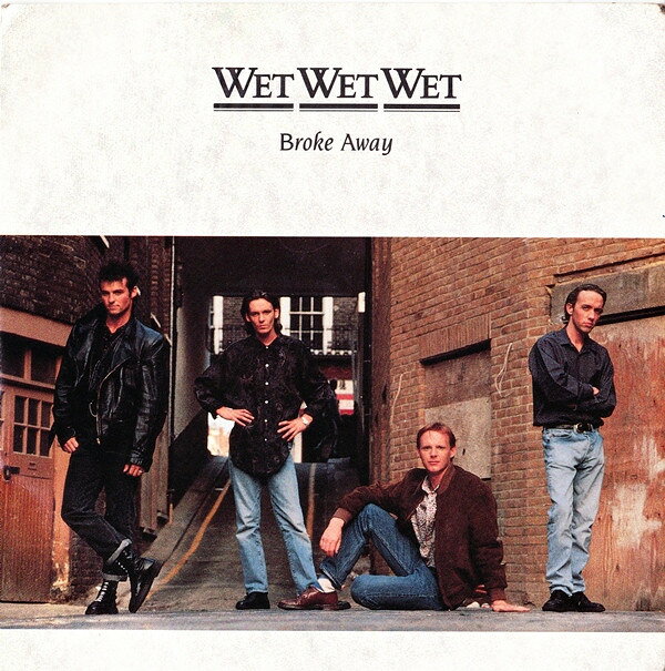 ・アーティスト Wet Wet Wet ・タイトル Broke Away ・レーベル・型番 The Precious Organisation, Phonogram JEWEL10 ・フォーマット 7インチレコード ・コンディション(盤) 良い (VG+) ・コンディション(ジャケット) 良い (VG+) ・コンディション(帯) オビなし ・特記事項 【カバーに軽い擦れ】 サンプル画像です。実際の商品の画像ではありません 商品写真はバーコード/カタログ番号に対応したサンプル画像ですので、お送りする商品の画像ではありません。帯やライナーなどの付属品は、特記事項に記載されている場合のみ含まれます。プロモやカラーレコードなどの仕様についても、該当する場合のみ特記事項に記載しています。 【ご購入前に必ずご確認ください】 ・本店サイト(www.recordcity.jp)とは価格、送料が違います ・本店サイト、その他支店のオーダーとは同梱発送できません ・注文確定後に別の注文を頂いた場合、注文同士の同梱は致しかねます。 ・別倉庫から発送しているため、店頭受け渡しは対応しておりません ・一部商品は他の通販サイトでも販売しているため、ご注文のタイミングによっては商品のご用意ができない場合がございます。 ・土日祝日はお休みです 金曜・祝前日9時以降のご連絡またはご入金は、返答または発送が週明け・祝日明けに順次対応となります。 ・ご購入後のキャンセル不可 ご購入後のキャンセルはいかなる理由においてもお受けできません。ご了承の上、ご購入くださいませ。 ・日本郵便(ゆうパック/ゆうメール)によるお届けになります。 ・中古品であることをご理解ください 当ストアでは中古商品を主に販売しております。中古品であることをご理解の上ご購入ください。また、一部商品はRecordCityオンラインストアで試聴可能です。 ・返品について お客様のご都合による返品は一切承っておりません。 表記の内容と実際の商品に相違がある場合、また針飛び等で返品・返金をご希望される場合は、商品の到着後1週間以内にご連絡ください。商品の返送をこちらで確認後、キャンセル・返金を行います。 コンディションVG以下の商品は返品できません。プレイに影響のない表面のこすれ傷、プレス起因のノイズ盤は返品の対象外です。 【コンディション表記】 ・ほぼ新品(M-)(Like New) 完全な新品。未使用。当店ではほぼ使用しません ・非常に良い(EX)(Excellent) 中古盤として美品な状態。わずかな経年を感じるものの傷みを感じさせない、当店基準で最高の状態 ・良い(VG+)(Very Good Plus) 丁寧に扱われた中古品で、軽い使用感がみられる。 ・可(VG)(Acceptable) 使い込まれた中古品で、「良い」よりもさらに使用感がみられる。 ・悪い(VG-)(Bad) 状態が悪いアイテム。使用の保障はなく、再生不可、針飛び、目立つノイズがあるかもしれない。状態によるクレーム不可。返品不可。 ・非常に悪い(G)(Very Bad) 「悪い」よりさらに状態が悪いアイテム。使用の保障はなく、再生不可、針飛び、目立つノイズがあるかもしれない。状態によるクレーム不可。返品不可。 ・ジャンク(Fair)(Junk/Fair) 割れている、反っている、水ダメージがある、カビ、ジャケットが分離している、ひどい書き込み、ひどい擦れなど最低の状態。使用の保障はなく、再生不可、針飛び、目立つノイズがあるかもしれない。状態によるクレーム不可。返品不可。 ・ジャンク(Poor)(Junk/Poor) 割れている、反っている、水ダメージがある、カビ、ジャケットが分離している、ひどい書き込み、ひどい擦れなど最低の状態。使用の保障はなく、再生不可、針飛び、目立つノイズがあるかもしれない。状態によるクレーム不可。返品不可。