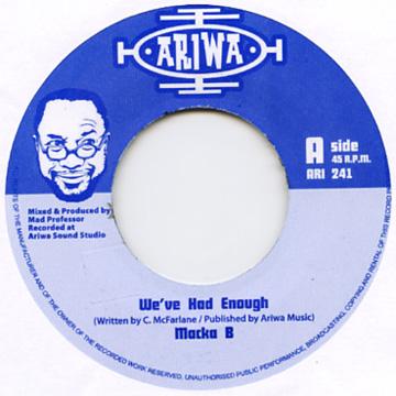 ・アーティスト Macka B / Mad Professor ・タイトル We've Had Enough / Natives Are Restless! ・レーベル・型番 Ariwa UK ARI241 ・フォーマット 7インチレコード ・コンディション(盤) 新品 (M) ・コンディション(ジャケット) ・コンディション(帯) オビなし ・特記事項 サンプル画像です。実際の商品の画像ではありません 商品写真はバーコード/カタログ番号に対応したサンプル画像ですので、お送りする商品の画像ではありません。帯やライナーなどの付属品は、特記事項に記載されている場合のみ含まれます。プロモやカラーレコードなどの仕様についても、該当する場合のみ特記事項に記載しています。 【ご購入前に必ずご確認ください】 ・本店サイト(www.recordcity.jp)とは価格、送料が違います ・本店サイト、その他支店のオーダーとは同梱発送できません ・注文確定後に別の注文を頂いた場合、注文同士の同梱は致しかねます。 ・別倉庫から発送しているため、店頭受け渡しは対応しておりません ・一部商品は他の通販サイトでも販売しているため、ご注文のタイミングによっては商品のご用意ができない場合がございます。 ・土日祝日はお休みです 金曜・祝前日9時以降のご連絡またはご入金は、返答または発送が週明け・祝日明けに順次対応となります。 ・ご購入後のキャンセル不可 ご購入後のキャンセルはいかなる理由においてもお受けできません。ご了承の上、ご購入くださいませ。 ・日本郵便(ゆうパック/ゆうメール)によるお届けになります。 ・中古品であることをご理解ください 当ストアでは中古商品を主に販売しております。中古品であることをご理解の上ご購入ください。また、一部商品はRecordCityオンラインストアで試聴可能です。 ・返品について お客様のご都合による返品は一切承っておりません。 表記の内容と実際の商品に相違がある場合、また針飛び等で返品・返金をご希望される場合は、商品の到着後1週間以内にご連絡ください。商品の返送をこちらで確認後、キャンセル・返金を行います。 コンディションVG以下の商品は返品できません。プレイに影響のない表面のこすれ傷、プレス起因のノイズ盤は返品の対象外です。 【コンディション表記】 ・ほぼ新品(M-)(Like New) 完全な新品。未使用。当店ではほぼ使用しません ・非常に良い(EX)(Excellent) 中古盤として美品な状態。わずかな経年を感じるものの傷みを感じさせない、当店基準で最高の状態 ・良い(VG+)(Very Good Plus) 丁寧に扱われた中古品で、軽い使用感がみられる。 ・可(VG)(Acceptable) 使い込まれた中古品で、「良い」よりもさらに使用感がみられる。 ・悪い(VG-)(Bad) 状態が悪いアイテム。使用の保障はなく、再生不可、針飛び、目立つノイズがあるかもしれない。状態によるクレーム不可。返品不可。 ・非常に悪い(G)(Very Bad) 「悪い」よりさらに状態が悪いアイテム。使用の保障はなく、再生不可、針飛び、目立つノイズがあるかもしれない。状態によるクレーム不可。返品不可。 ・ジャンク(Fair)(Junk/Fair) 割れている、反っている、水ダメージがある、カビ、ジャケットが分離している、ひどい書き込み、ひどい擦れなど最低の状態。使用の保障はなく、再生不可、針飛び、目立つノイズがあるかもしれない。状態によるクレーム不可。返品不可。 ・ジャンク(Poor)(Junk/Poor) 割れている、反っている、水ダメージがある、カビ、ジャケットが分離している、ひどい書き込み、ひどい擦れなど最低の状態。使用の保障はなく、再生不可、針飛び、目立つノイズがあるかもしれない。状態によるクレーム不可。返品不可。