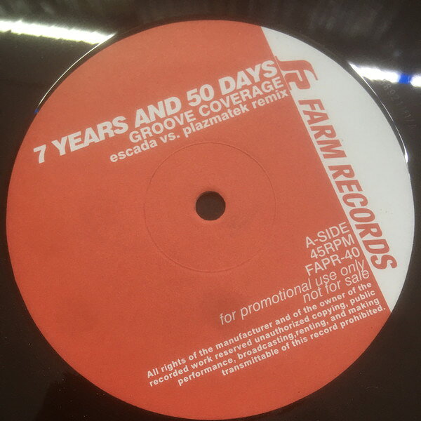 ・アーティスト Various ・タイトル 7 Years And 50 Days ・レーベル・型番 Farm Records FAPR40PROMO ・フォーマット 12インチレコード ・コンディション(盤) 良い (VG+) ・コンディション(ジャケット) 良い (VG+) ・コンディション(帯) オビなし ・特記事項 【プロモ盤】 【Promotion Only】【盤に浅い跡】 サンプル画像です。実際の商品の画像ではありません 商品写真はバーコード/カタログ番号に対応したサンプル画像ですので、お送りする商品の画像ではありません。帯やライナーなどの付属品は、特記事項に記載されている場合のみ含まれます。プロモやカラーレコードなどの仕様についても、該当する場合のみ特記事項に記載しています。 【ご購入前に必ずご確認ください】 ・本店サイト(www.recordcity.jp)とは価格、送料が違います ・本店サイト、その他支店のオーダーとは同梱発送できません ・注文確定後に別の注文を頂いた場合、注文同士の同梱は致しかねます。 ・別倉庫から発送しているため、店頭受け渡しは対応しておりません ・一部商品は他の通販サイトでも販売しているため、ご注文のタイミングによっては商品のご用意ができない場合がございます。 ・土日祝日はお休みです 金曜・祝前日9時以降のご連絡またはご入金は、返答または発送が週明け・祝日明けに順次対応となります。 ・ご購入後のキャンセル不可 ご購入後のキャンセルはいかなる理由においてもお受けできません。ご了承の上、ご購入くださいませ。 ・日本郵便(ゆうパック/ゆうメール)によるお届けになります。 ・中古品であることをご理解ください 当ストアでは中古商品を主に販売しております。中古品であることをご理解の上ご購入ください。また、一部商品はRecordCityオンラインストアで試聴可能です。 ・返品について お客様のご都合による返品は一切承っておりません。 表記の内容と実際の商品に相違がある場合、また針飛び等で返品・返金をご希望される場合は、商品の到着後1週間以内にご連絡ください。商品の返送をこちらで確認後、キャンセル・返金を行います。 コンディションVG以下の商品は返品できません。プレイに影響のない表面のこすれ傷、プレス起因のノイズ盤は返品の対象外です。 【コンディション表記】 ・ほぼ新品(M-)(Like New) 完全な新品。未使用。当店ではほぼ使用しません ・非常に良い(EX)(Excellent) 中古盤として美品な状態。わずかな経年を感じるものの傷みを感じさせない、当店基準で最高の状態 ・良い(VG+)(Very Good Plus) 丁寧に扱われた中古品で、軽い使用感がみられる。 ・可(VG)(Acceptable) 使い込まれた中古品で、「良い」よりもさらに使用感がみられる。 ・悪い(VG-)(Bad) 状態が悪いアイテム。使用の保障はなく、再生不可、針飛び、目立つノイズがあるかもしれない。状態によるクレーム不可。返品不可。 ・非常に悪い(G)(Very Bad) 「悪い」よりさらに状態が悪いアイテム。使用の保障はなく、再生不可、針飛び、目立つノイズがあるかもしれない。状態によるクレーム不可。返品不可。 ・ジャンク(Fair)(Junk/Fair) 割れている、反っている、水ダメージがある、カビ、ジャケットが分離している、ひどい書き込み、ひどい擦れなど最低の状態。使用の保障はなく、再生不可、針飛び、目立つノイズがあるかもしれない。状態によるクレーム不可。返品不可。 ・ジャンク(Poor)(Junk/Poor) 割れている、反っている、水ダメージがある、カビ、ジャケットが分離している、ひどい書き込み、ひどい擦れなど最低の状態。使用の保障はなく、再生不可、針飛び、目立つノイズがあるかもしれない。状態によるクレーム不可。返品不可。