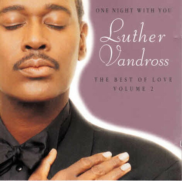 ・アーティスト Luther Vandross ・タイトル One Night With You: The Best Of Love, Vol. 2 ・レーベル・型番 Epic EK68220 ・フォーマット CD ・コンディション(盤) 良い (VG+) ・コンディション(ジャケット) ・コンディション(帯) オビなし ・特記事項 【ケース擦れ】【ケース変色】【ケース汚れ】 サンプル画像です。実際の商品の画像ではありません 商品写真はバーコード/カタログ番号に対応したサンプル画像ですので、お送りする商品の画像ではありません。帯やライナーなどの付属品は、特記事項に記載されている場合のみ含まれます。プロモやカラーレコードなどの仕様についても、該当する場合のみ特記事項に記載しています。 【ご購入前に必ずご確認ください】 ・本店サイト(www.recordcity.jp)とは価格、送料が違います ・本店サイト、その他支店のオーダーとは同梱発送できません ・別倉庫から発送しているため、店頭受け渡しは対応しておりません ・一部商品は他の通販サイトでも販売しているため、ご注文のタイミングによっては商品のご用意ができない場合がございます。 ・土日祝日はお休みです 金曜・祝前日9時以降のご連絡またはご入金は、返答または発送が週明け・祝日明けに順次対応となります。 ・ご購入後のキャンセル不可 ご購入後のキャンセルはいかなる理由においてもお受けできません。ご了承の上、ご購入くださいませ。 ・日本郵便(ゆうパック/ゆうメール)によるお届けになります。 ・中古品であることをご理解ください 当ストアでは中古商品を主に販売しております。中古品であることをご理解の上ご購入ください。また、一部商品はRecordCityオンラインストアで試聴可能です。 ・返品について お客様のご都合による返品は一切承っておりません。 表記の内容と実際の商品に相違がある場合、また針飛び等で返品・返金をご希望される場合は、商品の到着後1週間以内にご連絡ください。商品の返送をこちらで確認後、キャンセル・返金を行います。 コンディションVG以下の商品は返品できません。プレイに影響のない表面のこすれ傷、プレス起因のノイズ盤は返品の対象外です。 【コンディション表記】 ・ほぼ新品(M-)(Like New) 完全な新品。未使用。当店ではほぼ使用しません ・非常に良い(EX)(Excellent) 中古盤として美品な状態。わずかな経年を感じるものの傷みを感じさせない、当店基準で最高の状態 ・良い(VG+)(Very Good Plus) 丁寧に扱われた中古品で、軽い使用感がみられる。 ・可(VG)(Acceptable) 使い込まれた中古品で、「良い」よりもさらに使用感がみられる。 ・悪い(VG-)(Bad) 状態が悪いアイテム。使用の保障はなく、再生不可、針飛び、目立つノイズがあるかもしれない。状態によるクレーム不可。返品不可。 ・非常に悪い(G)(Very Bad) 「悪い」よりさらに状態が悪いアイテム。使用の保障はなく、再生不可、針飛び、目立つノイズがあるかもしれない。状態によるクレーム不可。返品不可。 ・ジャンク(Fair)(Junk/Fair) 割れている、反っている、水ダメージがある、カビ、ジャケットが分離している、ひどい書き込み、ひどい擦れなど最低の状態。使用の保障はなく、再生不可、針飛び、目立つノイズがあるかもしれない。状態によるクレーム不可。返品不可。 ・ジャンク(Poor)(Junk/Poor) 割れている、反っている、水ダメージがある、カビ、ジャケットが分離している、ひどい書き込み、ひどい擦れなど最低の状態。使用の保障はなく、再生不可、針飛び、目立つノイズがあるかもしれない。状態によるクレーム不可。返品不可。