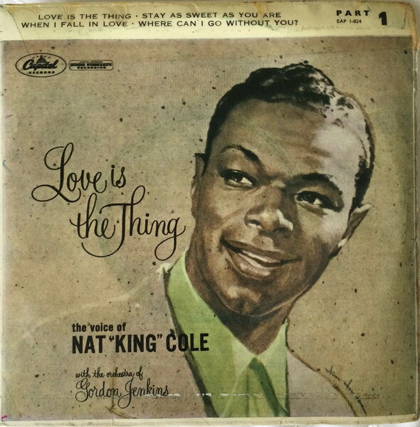 ・アーティスト Nat "King" Cole ・タイトル Love Is The Thing (Part 1) ・レーベル・型番 Capitol EAP1824 ・フォーマット 7インチレコード ・コンディション(盤) 可 (VG) ・コンディション(ジャケット) 良い (VG+) ・コンディション(帯) オビなし ・特記事項 【カバー折れ/しわ】【盤に目立った跡】 サンプル画像です。実際の商品の画像ではありません 商品写真はバーコード/カタログ番号に対応したサンプル画像ですので、お送りする商品の画像ではありません。帯やライナーなどの付属品は、特記事項に記載されている場合のみ含まれます。プロモやカラーレコードなどの仕様についても、該当する場合のみ特記事項に記載しています。 【ご購入前に必ずご確認ください】 ・本店サイト(www.recordcity.jp)とは価格、送料が違います ・本店サイト、その他支店のオーダーとは同梱発送できません ・注文確定後に別の注文を頂いた場合、注文同士の同梱は致しかねます。 ・別倉庫から発送しているため、店頭受け渡しは対応しておりません ・一部商品は他の通販サイトでも販売しているため、ご注文のタイミングによっては商品のご用意ができない場合がございます。 ・土日祝日はお休みです 金曜・祝前日9時以降のご連絡またはご入金は、返答または発送が週明け・祝日明けに順次対応となります。 ・ご購入後のキャンセル不可 ご購入後のキャンセルはいかなる理由においてもお受けできません。ご了承の上、ご購入くださいませ。 ・日本郵便(ゆうパック/ゆうメール)によるお届けになります。 ・中古品であることをご理解ください 当ストアでは中古商品を主に販売しております。中古品であることをご理解の上ご購入ください。また、一部商品はRecordCityオンラインストアで試聴可能です。 ・返品について お客様のご都合による返品は一切承っておりません。 表記の内容と実際の商品に相違がある場合、また針飛び等で返品・返金をご希望される場合は、商品の到着後1週間以内にご連絡ください。商品の返送をこちらで確認後、キャンセル・返金を行います。 コンディションVG以下の商品は返品できません。プレイに影響のない表面のこすれ傷、プレス起因のノイズ盤は返品の対象外です。 【コンディション表記】 ・ほぼ新品(M-)(Like New) 完全な新品。未使用。当店ではほぼ使用しません ・非常に良い(EX)(Excellent) 中古盤として美品な状態。わずかな経年を感じるものの傷みを感じさせない、当店基準で最高の状態 ・良い(VG+)(Very Good Plus) 丁寧に扱われた中古品で、軽い使用感がみられる。 ・可(VG)(Acceptable) 使い込まれた中古品で、「良い」よりもさらに使用感がみられる。 ・悪い(VG-)(Bad) 状態が悪いアイテム。使用の保障はなく、再生不可、針飛び、目立つノイズがあるかもしれない。状態によるクレーム不可。返品不可。 ・非常に悪い(G)(Very Bad) 「悪い」よりさらに状態が悪いアイテム。使用の保障はなく、再生不可、針飛び、目立つノイズがあるかもしれない。状態によるクレーム不可。返品不可。 ・ジャンク(Fair)(Junk/Fair) 割れている、反っている、水ダメージがある、カビ、ジャケットが分離している、ひどい書き込み、ひどい擦れなど最低の状態。使用の保障はなく、再生不可、針飛び、目立つノイズがあるかもしれない。状態によるクレーム不可。返品不可。 ・ジャンク(Poor)(Junk/Poor) 割れている、反っている、水ダメージがある、カビ、ジャケットが分離している、ひどい書き込み、ひどい擦れなど最低の状態。使用の保障はなく、再生不可、針飛び、目立つノイズがあるかもしれない。状態によるクレーム不可。返品不可。