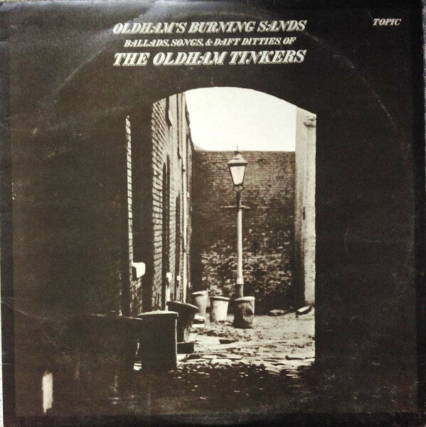 ・アーティスト Oldham Tinkers ・タイトル Oldham's Burning Sands ・レーベル・型番 TOPIC 12TS206 ・フォーマット LPレコード ・コンディション(盤) 良い (VG+) ・コンディション(ジャケット) 良い (VG+) ・コンディション(帯) オビなし ・特記事項 サンプル画像です。実際の商品の画像ではありません 商品写真はバーコード/カタログ番号に対応したサンプル画像ですので、お送りする商品の画像ではありません。帯やライナーなどの付属品は、特記事項に記載されている場合のみ含まれます。プロモやカラーレコードなどの仕様についても、該当する場合のみ特記事項に記載しています。 【ご購入前に必ずご確認ください】 ・本店サイト(www.recordcity.jp)とは価格、送料が違います ・本店サイト、その他支店のオーダーとは同梱発送できません ・注文確定後に別の注文を頂いた場合、注文同士の同梱は致しかねます。 ・別倉庫から発送しているため、店頭受け渡しは対応しておりません ・一部商品は他の通販サイトでも販売しているため、ご注文のタイミングによっては商品のご用意ができない場合がございます。 ・土日祝日はお休みです 金曜・祝前日9時以降のご連絡またはご入金は、返答または発送が週明け・祝日明けに順次対応となります。 ・ご購入後のキャンセル不可 ご購入後のキャンセルはいかなる理由においてもお受けできません。ご了承の上、ご購入くださいませ。 ・日本郵便(ゆうパック/ゆうメール)によるお届けになります。 ・中古品であることをご理解ください 当ストアでは中古商品を主に販売しております。中古品であることをご理解の上ご購入ください。また、一部商品はRecordCityオンラインストアで試聴可能です。 ・返品について お客様のご都合による返品は一切承っておりません。 表記の内容と実際の商品に相違がある場合、また針飛び等で返品・返金をご希望される場合は、商品の到着後1週間以内にご連絡ください。商品の返送をこちらで確認後、キャンセル・返金を行います。 コンディションVG以下の商品は返品できません。プレイに影響のない表面のこすれ傷、プレス起因のノイズ盤は返品の対象外です。 【コンディション表記】 ・ほぼ新品(M-)(Like New) 完全な新品。未使用。当店ではほぼ使用しません ・非常に良い(EX)(Excellent) 中古盤として美品な状態。わずかな経年を感じるものの傷みを感じさせない、当店基準で最高の状態 ・良い(VG+)(Very Good Plus) 丁寧に扱われた中古品で、軽い使用感がみられる。 ・可(VG)(Acceptable) 使い込まれた中古品で、「良い」よりもさらに使用感がみられる。 ・悪い(VG-)(Bad) 状態が悪いアイテム。使用の保障はなく、再生不可、針飛び、目立つノイズがあるかもしれない。状態によるクレーム不可。返品不可。 ・非常に悪い(G)(Very Bad) 「悪い」よりさらに状態が悪いアイテム。使用の保障はなく、再生不可、針飛び、目立つノイズがあるかもしれない。状態によるクレーム不可。返品不可。 ・ジャンク(Fair)(Junk/Fair) 割れている、反っている、水ダメージがある、カビ、ジャケットが分離している、ひどい書き込み、ひどい擦れなど最低の状態。使用の保障はなく、再生不可、針飛び、目立つノイズがあるかもしれない。状態によるクレーム不可。返品不可。 ・ジャンク(Poor)(Junk/Poor) 割れている、反っている、水ダメージがある、カビ、ジャケットが分離している、ひどい書き込み、ひどい擦れなど最低の状態。使用の保障はなく、再生不可、針飛び、目立つノイズがあるかもしれない。状態によるクレーム不可。返品不可。