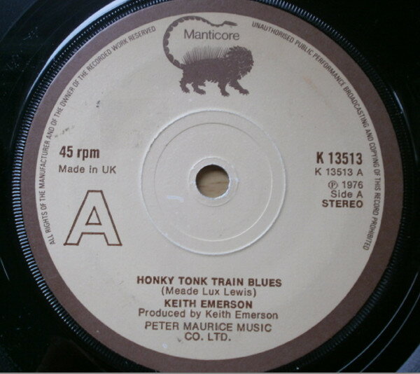 ・アーティスト Keith Emerson ・タイトル Honky Tonk Train Blues ・レーベル・型番 Manticore K13513 ・フォーマット 7インチレコード ・コンディション(盤) 良い (VG+) ・コンディション(ジャケット) プレインカバー（元ジャケット／カバー無し） ・コンディション(帯) オビなし ・特記事項 サンプル画像です。実際の商品の画像ではありません 商品写真はバーコード/カタログ番号に対応したサンプル画像ですので、お送りする商品の画像ではありません。帯やライナーなどの付属品は、特記事項に記載されている場合のみ含まれます。プロモやカラーレコードなどの仕様についても、該当する場合のみ特記事項に記載しています。 【ご購入前に必ずご確認ください】 ・本店サイト(www.recordcity.jp)とは価格、送料が違います ・本店サイト、その他支店のオーダーとは同梱発送できません ・別倉庫から発送しているため、店頭受け渡しは対応しておりません ・一部商品は他の通販サイトでも販売しているため、ご注文のタイミングによっては商品のご用意ができない場合がございます。 ・土日祝日はお休みです 金曜・祝前日9時以降のご連絡またはご入金は、返答または発送が週明け・祝日明けに順次対応となります。 ・ご購入後のキャンセル不可 ご購入後のキャンセルはいかなる理由においてもお受けできません。ご了承の上、ご購入くださいませ。 ・日本郵便(ゆうパック/ゆうメール)によるお届けになります。 ・中古品であることをご理解ください 当ストアでは中古商品を主に販売しております。中古品であることをご理解の上ご購入ください。また、一部商品はRecordCityオンラインストアで試聴可能です。 ・返品について お客様のご都合による返品は一切承っておりません。 表記の内容と実際の商品に相違がある場合、また針飛び等で返品・返金をご希望される場合は、商品の到着後1週間以内にご連絡ください。商品の返送をこちらで確認後、キャンセル・返金を行います。 コンディションVG以下の商品は返品できません。プレイに影響のない表面のこすれ傷、プレス起因のノイズ盤は返品の対象外です。 【コンディション表記】 ・ほぼ新品(M-)(Like New) 完全な新品。未使用。当店ではほぼ使用しません ・非常に良い(EX)(Excellent) 中古盤として美品な状態。わずかな経年を感じるものの傷みを感じさせない、当店基準で最高の状態 ・良い(VG+)(Very Good Plus) 丁寧に扱われた中古品で、軽い使用感がみられる。 ・可(VG)(Acceptable) 使い込まれた中古品で、「良い」よりもさらに使用感がみられる。 ・悪い(VG-)(Bad) 状態が悪いアイテム。使用の保障はなく、再生不可、針飛び、目立つノイズがあるかもしれない。状態によるクレーム不可。返品不可。 ・非常に悪い(G)(Very Bad) 「悪い」よりさらに状態が悪いアイテム。使用の保障はなく、再生不可、針飛び、目立つノイズがあるかもしれない。状態によるクレーム不可。返品不可。 ・ジャンク(Fair)(Junk/Fair) 割れている、反っている、水ダメージがある、カビ、ジャケットが分離している、ひどい書き込み、ひどい擦れなど最低の状態。使用の保障はなく、再生不可、針飛び、目立つノイズがあるかもしれない。状態によるクレーム不可。返品不可。 ・ジャンク(Poor)(Junk/Poor) 割れている、反っている、水ダメージがある、カビ、ジャケットが分離している、ひどい書き込み、ひどい擦れなど最低の状態。使用の保障はなく、再生不可、針飛び、目立つノイズがあるかもしれない。状態によるクレーム不可。返品不可。