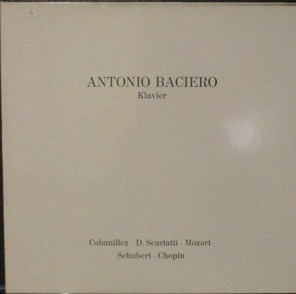 ・アーティスト Antonio Baciero ・タイトル Klavier ・レーベル・型番 TELDEC ?Telefunken-Decca? Schallplatten GmbH 662155701 ・フォーマット LPレコード ・コンディション(盤) 非常に良い(EX) ・コンディション(ジャケット) 良い (VG+) ・コンディション(帯) オビなし ・特記事項 サンプル画像です。実際の商品の画像ではありません 商品写真はバーコード/カタログ番号に対応したサンプル画像ですので、お送りする商品の画像ではありません。帯やライナーなどの付属品は、特記事項に記載されている場合のみ含まれます。プロモやカラーレコードなどの仕様についても、該当する場合のみ特記事項に記載しています。 【ご購入前に必ずご確認ください】 ・本店サイト(www.recordcity.jp)とは価格、送料が違います ・本店サイト、その他支店のオーダーとは同梱発送できません ・注文確定後に別の注文を頂いた場合、注文同士の同梱は致しかねます。 ・別倉庫から発送しているため、店頭受け渡しは対応しておりません ・一部商品は他の通販サイトでも販売しているため、ご注文のタイミングによっては商品のご用意ができない場合がございます。 ・土日祝日はお休みです 金曜・祝前日9時以降のご連絡またはご入金は、返答または発送が週明け・祝日明けに順次対応となります。 ・ご購入後のキャンセル不可 ご購入後のキャンセルはいかなる理由においてもお受けできません。ご了承の上、ご購入くださいませ。 ・日本郵便(ゆうパック/ゆうメール)によるお届けになります。 ・中古品であることをご理解ください 当ストアでは中古商品を主に販売しております。中古品であることをご理解の上ご購入ください。また、一部商品はRecordCityオンラインストアで試聴可能です。 ・返品について お客様のご都合による返品は一切承っておりません。 表記の内容と実際の商品に相違がある場合、また針飛び等で返品・返金をご希望される場合は、商品の到着後1週間以内にご連絡ください。商品の返送をこちらで確認後、キャンセル・返金を行います。 コンディションVG以下の商品は返品できません。プレイに影響のない表面のこすれ傷、プレス起因のノイズ盤は返品の対象外です。 【コンディション表記】 ・ほぼ新品(M-)(Like New) 完全な新品。未使用。当店ではほぼ使用しません ・非常に良い(EX)(Excellent) 中古盤として美品な状態。わずかな経年を感じるものの傷みを感じさせない、当店基準で最高の状態 ・良い(VG+)(Very Good Plus) 丁寧に扱われた中古品で、軽い使用感がみられる。 ・可(VG)(Acceptable) 使い込まれた中古品で、「良い」よりもさらに使用感がみられる。 ・悪い(VG-)(Bad) 状態が悪いアイテム。使用の保障はなく、再生不可、針飛び、目立つノイズがあるかもしれない。状態によるクレーム不可。返品不可。 ・非常に悪い(G)(Very Bad) 「悪い」よりさらに状態が悪いアイテム。使用の保障はなく、再生不可、針飛び、目立つノイズがあるかもしれない。状態によるクレーム不可。返品不可。 ・ジャンク(Fair)(Junk/Fair) 割れている、反っている、水ダメージがある、カビ、ジャケットが分離している、ひどい書き込み、ひどい擦れなど最低の状態。使用の保障はなく、再生不可、針飛び、目立つノイズがあるかもしれない。状態によるクレーム不可。返品不可。 ・ジャンク(Poor)(Junk/Poor) 割れている、反っている、水ダメージがある、カビ、ジャケットが分離している、ひどい書き込み、ひどい擦れなど最低の状態。使用の保障はなく、再生不可、針飛び、目立つノイズがあるかもしれない。状態によるクレーム不可。返品不可。