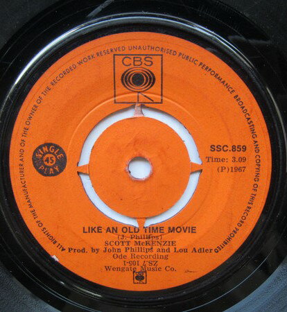 ・アーティスト Scott Mckenzie ・タイトル Like An Old Time Movie ・レーベル・型番 CBS SSC859 ・フォーマット 7インチレコード ・コンディション(盤) 可 (VG) ・コンディション(ジャケット) プレインカバー（元ジャケット／カバー無し） ・コンディション(帯) オビなし ・特記事項 【盤にヘアライン】【盤に薄い跡】 サンプル画像です。実際の商品の画像ではありません 商品写真はバーコード/カタログ番号に対応したサンプル画像ですので、お送りする商品の画像ではありません。帯やライナーなどの付属品は、特記事項に記載されている場合のみ含まれます。プロモやカラーレコードなどの仕様についても、該当する場合のみ特記事項に記載しています。 【ご購入前に必ずご確認ください】 ・本店サイト(www.recordcity.jp)とは価格、送料が違います ・本店サイト、その他支店のオーダーとは同梱発送できません ・注文確定後に別の注文を頂いた場合、注文同士の同梱は致しかねます。 ・別倉庫から発送しているため、店頭受け渡しは対応しておりません ・一部商品は他の通販サイトでも販売しているため、ご注文のタイミングによっては商品のご用意ができない場合がございます。 ・土日祝日はお休みです 金曜・祝前日9時以降のご連絡またはご入金は、返答または発送が週明け・祝日明けに順次対応となります。 ・ご購入後のキャンセル不可 ご購入後のキャンセルはいかなる理由においてもお受けできません。ご了承の上、ご購入くださいませ。 ・日本郵便(ゆうパック/ゆうメール)によるお届けになります。 ・中古品であることをご理解ください 当ストアでは中古商品を主に販売しております。中古品であることをご理解の上ご購入ください。また、一部商品はRecordCityオンラインストアで試聴可能です。 ・返品について お客様のご都合による返品は一切承っておりません。 表記の内容と実際の商品に相違がある場合、また針飛び等で返品・返金をご希望される場合は、商品の到着後1週間以内にご連絡ください。商品の返送をこちらで確認後、キャンセル・返金を行います。 コンディションVG以下の商品は返品できません。プレイに影響のない表面のこすれ傷、プレス起因のノイズ盤は返品の対象外です。 【コンディション表記】 ・ほぼ新品(M-)(Like New) 完全な新品。未使用。当店ではほぼ使用しません ・非常に良い(EX)(Excellent) 中古盤として美品な状態。わずかな経年を感じるものの傷みを感じさせない、当店基準で最高の状態 ・良い(VG+)(Very Good Plus) 丁寧に扱われた中古品で、軽い使用感がみられる。 ・可(VG)(Acceptable) 使い込まれた中古品で、「良い」よりもさらに使用感がみられる。 ・悪い(VG-)(Bad) 状態が悪いアイテム。使用の保障はなく、再生不可、針飛び、目立つノイズがあるかもしれない。状態によるクレーム不可。返品不可。 ・非常に悪い(G)(Very Bad) 「悪い」よりさらに状態が悪いアイテム。使用の保障はなく、再生不可、針飛び、目立つノイズがあるかもしれない。状態によるクレーム不可。返品不可。 ・ジャンク(Fair)(Junk/Fair) 割れている、反っている、水ダメージがある、カビ、ジャケットが分離している、ひどい書き込み、ひどい擦れなど最低の状態。使用の保障はなく、再生不可、針飛び、目立つノイズがあるかもしれない。状態によるクレーム不可。返品不可。 ・ジャンク(Poor)(Junk/Poor) 割れている、反っている、水ダメージがある、カビ、ジャケットが分離している、ひどい書き込み、ひどい擦れなど最低の状態。使用の保障はなく、再生不可、針飛び、目立つノイズがあるかもしれない。状態によるクレーム不可。返品不可。