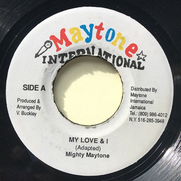 ・アーティスト Vernon Maytone ・タイトル My Love & I ・レーベル・型番 Maytone International NONE ・フォーマット 7インチレコード ・コンディション(盤) 良い (VG+) ・コンディション(ジャケット) カバーなし ・コンディション(帯) オビなし ・特記事項 サンプル画像です。実際の商品の画像ではありません 商品写真はバーコード/カタログ番号に対応したサンプル画像ですので、お送りする商品の画像ではありません。帯やライナーなどの付属品は、特記事項に記載されている場合のみ含まれます。プロモやカラーレコードなどの仕様についても、該当する場合のみ特記事項に記載しています。 【ご購入前に必ずご確認ください】 ・本店サイト(www.recordcity.jp)とは価格、送料が違います ・本店サイト、その他支店のオーダーとは同梱発送できません ・注文確定後に別の注文を頂いた場合、注文同士の同梱は致しかねます。 ・別倉庫から発送しているため、店頭受け渡しは対応しておりません ・一部商品は他の通販サイトでも販売しているため、ご注文のタイミングによっては商品のご用意ができない場合がございます。 ・土日祝日はお休みです 金曜・祝前日9時以降のご連絡またはご入金は、返答または発送が週明け・祝日明けに順次対応となります。 ・ご購入後のキャンセル不可 ご購入後のキャンセルはいかなる理由においてもお受けできません。ご了承の上、ご購入くださいませ。 ・日本郵便(ゆうパック/ゆうメール)によるお届けになります。 ・中古品であることをご理解ください 当ストアでは中古商品を主に販売しております。中古品であることをご理解の上ご購入ください。また、一部商品はRecordCityオンラインストアで試聴可能です。 ・返品について お客様のご都合による返品は一切承っておりません。 表記の内容と実際の商品に相違がある場合、また針飛び等で返品・返金をご希望される場合は、商品の到着後1週間以内にご連絡ください。商品の返送をこちらで確認後、キャンセル・返金を行います。 コンディションVG以下の商品は返品できません。プレイに影響のない表面のこすれ傷、プレス起因のノイズ盤は返品の対象外です。 【コンディション表記】 ・ほぼ新品(M-)(Like New) 完全な新品。未使用。当店ではほぼ使用しません ・非常に良い(EX)(Excellent) 中古盤として美品な状態。わずかな経年を感じるものの傷みを感じさせない、当店基準で最高の状態 ・良い(VG+)(Very Good Plus) 丁寧に扱われた中古品で、軽い使用感がみられる。 ・可(VG)(Acceptable) 使い込まれた中古品で、「良い」よりもさらに使用感がみられる。 ・悪い(VG-)(Bad) 状態が悪いアイテム。使用の保障はなく、再生不可、針飛び、目立つノイズがあるかもしれない。状態によるクレーム不可。返品不可。 ・非常に悪い(G)(Very Bad) 「悪い」よりさらに状態が悪いアイテム。使用の保障はなく、再生不可、針飛び、目立つノイズがあるかもしれない。状態によるクレーム不可。返品不可。 ・ジャンク(Fair)(Junk/Fair) 割れている、反っている、水ダメージがある、カビ、ジャケットが分離している、ひどい書き込み、ひどい擦れなど最低の状態。使用の保障はなく、再生不可、針飛び、目立つノイズがあるかもしれない。状態によるクレーム不可。返品不可。 ・ジャンク(Poor)(Junk/Poor) 割れている、反っている、水ダメージがある、カビ、ジャケットが分離している、ひどい書き込み、ひどい擦れなど最低の状態。使用の保障はなく、再生不可、針飛び、目立つノイズがあるかもしれない。状態によるクレーム不可。返品不可。