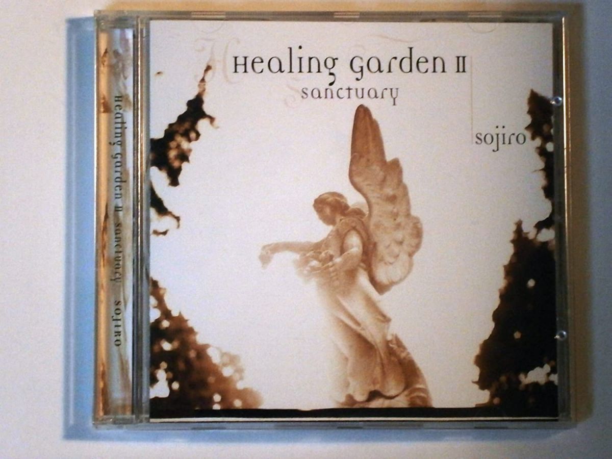 ・アーティスト 宗次郎 ・タイトル HEALING GARDENII/サンクチュアリ- ・レーベル・型番 ・フォーマット CD ・コンディション(盤) 良い (VG+) ・コンディション(ジャケット) ・コンディション(帯) オビなし ・特記事項 サンプル画像です。実際の商品の画像ではありません 商品写真はバーコード/カタログ番号に対応したサンプル画像ですので、お送りする商品の画像ではありません。帯やライナーなどの付属品は、特記事項に記載されている場合のみ含まれます。プロモやカラーレコードなどの仕様についても、該当する場合のみ特記事項に記載しています。 【ご購入前に必ずご確認ください】 ・本店サイト(www.recordcity.jp)とは価格、送料が違います ・本店サイト、その他支店のオーダーとは同梱発送できません ・注文確定後に別の注文を頂いた場合、注文同士の同梱は致しかねます。 ・別倉庫から発送しているため、店頭受け渡しは対応しておりません ・一部商品は他の通販サイトでも販売しているため、ご注文のタイミングによっては商品のご用意ができない場合がございます。 ・土日祝日はお休みです 金曜・祝前日9時以降のご連絡またはご入金は、返答または発送が週明け・祝日明けに順次対応となります。 ・ご購入後のキャンセル不可 ご購入後のキャンセルはいかなる理由においてもお受けできません。ご了承の上、ご購入くださいませ。 ・日本郵便(ゆうパック/ゆうメール)によるお届けになります。 ・中古品であることをご理解ください 当ストアでは中古商品を主に販売しております。中古品であることをご理解の上ご購入ください。また、一部商品はRecordCityオンラインストアで試聴可能です。 ・返品について お客様のご都合による返品は一切承っておりません。 表記の内容と実際の商品に相違がある場合、また針飛び等で返品・返金をご希望される場合は、商品の到着後1週間以内にご連絡ください。商品の返送をこちらで確認後、キャンセル・返金を行います。 コンディションVG以下の商品は返品できません。プレイに影響のない表面のこすれ傷、プレス起因のノイズ盤は返品の対象外です。 【コンディション表記】 ・ほぼ新品(M-)(Like New) 完全な新品。未使用。当店ではほぼ使用しません ・非常に良い(EX)(Excellent) 中古盤として美品な状態。わずかな経年を感じるものの傷みを感じさせない、当店基準で最高の状態 ・良い(VG+)(Very Good Plus) 丁寧に扱われた中古品で、軽い使用感がみられる。 ・可(VG)(Acceptable) 使い込まれた中古品で、「良い」よりもさらに使用感がみられる。 ・悪い(VG-)(Bad) 状態が悪いアイテム。使用の保障はなく、再生不可、針飛び、目立つノイズがあるかもしれない。状態によるクレーム不可。返品不可。 ・非常に悪い(G)(Very Bad) 「悪い」よりさらに状態が悪いアイテム。使用の保障はなく、再生不可、針飛び、目立つノイズがあるかもしれない。状態によるクレーム不可。返品不可。 ・ジャンク(Fair)(Junk/Fair) 割れている、反っている、水ダメージがある、カビ、ジャケットが分離している、ひどい書き込み、ひどい擦れなど最低の状態。使用の保障はなく、再生不可、針飛び、目立つノイズがあるかもしれない。状態によるクレーム不可。返品不可。 ・ジャンク(Poor)(Junk/Poor) 割れている、反っている、水ダメージがある、カビ、ジャケットが分離している、ひどい書き込み、ひどい擦れなど最低の状態。使用の保障はなく、再生不可、針飛び、目立つノイズがあるかもしれない。状態によるクレーム不可。返品不可。