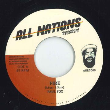 ・アーティスト Paul Fox / King Warrior ・タイトル Fire / Fire (Dub) ・レーベル・型番 All Nation UK ANR7009 ・フォーマット 7インチレコード ・コンディション(盤) 新品 (M) ・コンディション(ジャケット) ・コンディション(帯) オビなし ・特記事項 サンプル画像です。実際の商品の画像ではありません 商品写真はバーコード/カタログ番号に対応したサンプル画像ですので、お送りする商品の画像ではありません。帯やライナーなどの付属品は、特記事項に記載されている場合のみ含まれます。プロモやカラーレコードなどの仕様についても、該当する場合のみ特記事項に記載しています。 【ご購入前に必ずご確認ください】 ・本店サイト(www.recordcity.jp)とは価格、送料が違います ・本店サイト、その他支店のオーダーとは同梱発送できません ・注文確定後に別の注文を頂いた場合、注文同士の同梱は致しかねます。 ・別倉庫から発送しているため、店頭受け渡しは対応しておりません ・一部商品は他の通販サイトでも販売しているため、ご注文のタイミングによっては商品のご用意ができない場合がございます。 ・土日祝日はお休みです 金曜・祝前日9時以降のご連絡またはご入金は、返答または発送が週明け・祝日明けに順次対応となります。 ・ご購入後のキャンセル不可 ご購入後のキャンセルはいかなる理由においてもお受けできません。ご了承の上、ご購入くださいませ。 ・日本郵便(ゆうパック/ゆうメール)によるお届けになります。 ・中古品であることをご理解ください 当ストアでは中古商品を主に販売しております。中古品であることをご理解の上ご購入ください。また、一部商品はRecordCityオンラインストアで試聴可能です。 ・返品について お客様のご都合による返品は一切承っておりません。 表記の内容と実際の商品に相違がある場合、また針飛び等で返品・返金をご希望される場合は、商品の到着後1週間以内にご連絡ください。商品の返送をこちらで確認後、キャンセル・返金を行います。 コンディションVG以下の商品は返品できません。プレイに影響のない表面のこすれ傷、プレス起因のノイズ盤は返品の対象外です。 【コンディション表記】 ・ほぼ新品(M-)(Like New) 完全な新品。未使用。当店ではほぼ使用しません ・非常に良い(EX)(Excellent) 中古盤として美品な状態。わずかな経年を感じるものの傷みを感じさせない、当店基準で最高の状態 ・良い(VG+)(Very Good Plus) 丁寧に扱われた中古品で、軽い使用感がみられる。 ・可(VG)(Acceptable) 使い込まれた中古品で、「良い」よりもさらに使用感がみられる。 ・悪い(VG-)(Bad) 状態が悪いアイテム。使用の保障はなく、再生不可、針飛び、目立つノイズがあるかもしれない。状態によるクレーム不可。返品不可。 ・非常に悪い(G)(Very Bad) 「悪い」よりさらに状態が悪いアイテム。使用の保障はなく、再生不可、針飛び、目立つノイズがあるかもしれない。状態によるクレーム不可。返品不可。 ・ジャンク(Fair)(Junk/Fair) 割れている、反っている、水ダメージがある、カビ、ジャケットが分離している、ひどい書き込み、ひどい擦れなど最低の状態。使用の保障はなく、再生不可、針飛び、目立つノイズがあるかもしれない。状態によるクレーム不可。返品不可。 ・ジャンク(Poor)(Junk/Poor) 割れている、反っている、水ダメージがある、カビ、ジャケットが分離している、ひどい書き込み、ひどい擦れなど最低の状態。使用の保障はなく、再生不可、針飛び、目立つノイズがあるかもしれない。状態によるクレーム不可。返品不可。