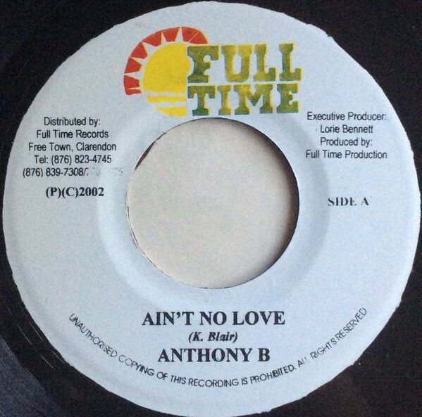 ・アーティスト Anthony B ・タイトル Ain't No Love ・レーベル・型番 Full Time Records NONE ・フォーマット 7インチレコード ・コンディション(盤) 非常に良い(EX) ・コンディション(ジャケット) ・コンディション(帯) オビなし ・特記事項 【盤に薄い跡】 サンプル画像です。実際の商品の画像ではありません 商品写真はバーコード/カタログ番号に対応したサンプル画像ですので、お送りする商品の画像ではありません。帯やライナーなどの付属品は、特記事項に記載されている場合のみ含まれます。プロモやカラーレコードなどの仕様についても、該当する場合のみ特記事項に記載しています。 【ご購入前に必ずご確認ください】 ・本店サイト(www.recordcity.jp)とは価格、送料が違います ・本店サイト、その他支店のオーダーとは同梱発送できません ・注文確定後に別の注文を頂いた場合、注文同士の同梱は致しかねます。 ・別倉庫から発送しているため、店頭受け渡しは対応しておりません ・一部商品は他の通販サイトでも販売しているため、ご注文のタイミングによっては商品のご用意ができない場合がございます。 ・土日祝日はお休みです 金曜・祝前日9時以降のご連絡またはご入金は、返答または発送が週明け・祝日明けに順次対応となります。 ・ご購入後のキャンセル不可 ご購入後のキャンセルはいかなる理由においてもお受けできません。ご了承の上、ご購入くださいませ。 ・日本郵便(ゆうパック/ゆうメール)によるお届けになります。 ・中古品であることをご理解ください 当ストアでは中古商品を主に販売しております。中古品であることをご理解の上ご購入ください。また、一部商品はRecordCityオンラインストアで試聴可能です。 ・返品について お客様のご都合による返品は一切承っておりません。 表記の内容と実際の商品に相違がある場合、また針飛び等で返品・返金をご希望される場合は、商品の到着後1週間以内にご連絡ください。商品の返送をこちらで確認後、キャンセル・返金を行います。 コンディションVG以下の商品は返品できません。プレイに影響のない表面のこすれ傷、プレス起因のノイズ盤は返品の対象外です。 【コンディション表記】 ・ほぼ新品(M-)(Like New) 完全な新品。未使用。当店ではほぼ使用しません ・非常に良い(EX)(Excellent) 中古盤として美品な状態。わずかな経年を感じるものの傷みを感じさせない、当店基準で最高の状態 ・良い(VG+)(Very Good Plus) 丁寧に扱われた中古品で、軽い使用感がみられる。 ・可(VG)(Acceptable) 使い込まれた中古品で、「良い」よりもさらに使用感がみられる。 ・悪い(VG-)(Bad) 状態が悪いアイテム。使用の保障はなく、再生不可、針飛び、目立つノイズがあるかもしれない。状態によるクレーム不可。返品不可。 ・非常に悪い(G)(Very Bad) 「悪い」よりさらに状態が悪いアイテム。使用の保障はなく、再生不可、針飛び、目立つノイズがあるかもしれない。状態によるクレーム不可。返品不可。 ・ジャンク(Fair)(Junk/Fair) 割れている、反っている、水ダメージがある、カビ、ジャケットが分離している、ひどい書き込み、ひどい擦れなど最低の状態。使用の保障はなく、再生不可、針飛び、目立つノイズがあるかもしれない。状態によるクレーム不可。返品不可。 ・ジャンク(Poor)(Junk/Poor) 割れている、反っている、水ダメージがある、カビ、ジャケットが分離している、ひどい書き込み、ひどい擦れなど最低の状態。使用の保障はなく、再生不可、針飛び、目立つノイズがあるかもしれない。状態によるクレーム不可。返品不可。