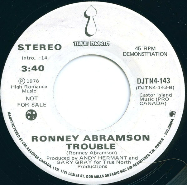 ・アーティスト Ronney Abramson ・タイトル Trouble ・レーベル・型番 True North DJTN4143PROMO ・フォーマット 7インチレコード ・コンディション(盤) 良い (VG+) ・コンディション(ジャケット) プレインカバー（元ジャケット／カバー無し） ・コンディション(帯) オビなし ・特記事項 【プロモ盤】 【プロモ印刷レーベル】【盤に目立った跡】 サンプル画像です。実際の商品の画像ではありません 商品写真はバーコード/カタログ番号に対応したサンプル画像ですので、お送りする商品の画像ではありません。帯やライナーなどの付属品は、特記事項に記載されている場合のみ含まれます。プロモやカラーレコードなどの仕様についても、該当する場合のみ特記事項に記載しています。 【ご購入前に必ずご確認ください】 ・本店サイト(www.recordcity.jp)とは価格、送料が違います ・本店サイト、その他支店のオーダーとは同梱発送できません ・注文確定後に別の注文を頂いた場合、注文同士の同梱は致しかねます。 ・別倉庫から発送しているため、店頭受け渡しは対応しておりません ・一部商品は他の通販サイトでも販売しているため、ご注文のタイミングによっては商品のご用意ができない場合がございます。 ・土日祝日はお休みです 金曜・祝前日9時以降のご連絡またはご入金は、返答または発送が週明け・祝日明けに順次対応となります。 ・ご購入後のキャンセル不可 ご購入後のキャンセルはいかなる理由においてもお受けできません。ご了承の上、ご購入くださいませ。 ・日本郵便(ゆうパック/ゆうメール)によるお届けになります。 ・中古品であることをご理解ください 当ストアでは中古商品を主に販売しております。中古品であることをご理解の上ご購入ください。また、一部商品はRecordCityオンラインストアで試聴可能です。 ・返品について お客様のご都合による返品は一切承っておりません。 表記の内容と実際の商品に相違がある場合、また針飛び等で返品・返金をご希望される場合は、商品の到着後1週間以内にご連絡ください。商品の返送をこちらで確認後、キャンセル・返金を行います。 コンディションVG以下の商品は返品できません。プレイに影響のない表面のこすれ傷、プレス起因のノイズ盤は返品の対象外です。 【コンディション表記】 ・ほぼ新品(M-)(Like New) 完全な新品。未使用。当店ではほぼ使用しません ・非常に良い(EX)(Excellent) 中古盤として美品な状態。わずかな経年を感じるものの傷みを感じさせない、当店基準で最高の状態 ・良い(VG+)(Very Good Plus) 丁寧に扱われた中古品で、軽い使用感がみられる。 ・可(VG)(Acceptable) 使い込まれた中古品で、「良い」よりもさらに使用感がみられる。 ・悪い(VG-)(Bad) 状態が悪いアイテム。使用の保障はなく、再生不可、針飛び、目立つノイズがあるかもしれない。状態によるクレーム不可。返品不可。 ・非常に悪い(G)(Very Bad) 「悪い」よりさらに状態が悪いアイテム。使用の保障はなく、再生不可、針飛び、目立つノイズがあるかもしれない。状態によるクレーム不可。返品不可。 ・ジャンク(Fair)(Junk/Fair) 割れている、反っている、水ダメージがある、カビ、ジャケットが分離している、ひどい書き込み、ひどい擦れなど最低の状態。使用の保障はなく、再生不可、針飛び、目立つノイズがあるかもしれない。状態によるクレーム不可。返品不可。 ・ジャンク(Poor)(Junk/Poor) 割れている、反っている、水ダメージがある、カビ、ジャケットが分離している、ひどい書き込み、ひどい擦れなど最低の状態。使用の保障はなく、再生不可、針飛び、目立つノイズがあるかもしれない。状態によるクレーム不可。返品不可。