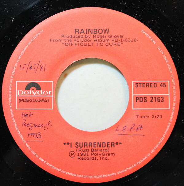 ・アーティスト Rainbow ・タイトル I Surrender ・レーベル・型番 Polydor PDS2163 ・フォーマット 7インチレコード ・コンディション(盤) 良い (VG+) ・コンディション(ジャケット) プレインカバー（元ジャケット／カバー無し） ・コンディション(帯) オビなし ・特記事項 【盤に小さいキズ】 サンプル画像です。実際の商品の画像ではありません 商品写真はバーコード/カタログ番号に対応したサンプル画像ですので、お送りする商品の画像ではありません。帯やライナーなどの付属品は、特記事項に記載されている場合のみ含まれます。プロモやカラーレコードなどの仕様についても、該当する場合のみ特記事項に記載しています。 【ご購入前に必ずご確認ください】 ・本店サイト(www.recordcity.jp)とは価格、送料が違います ・本店サイト、その他支店のオーダーとは同梱発送できません ・注文確定後に別の注文を頂いた場合、注文同士の同梱は致しかねます。 ・別倉庫から発送しているため、店頭受け渡しは対応しておりません ・一部商品は他の通販サイトでも販売しているため、ご注文のタイミングによっては商品のご用意ができない場合がございます。 ・土日祝日はお休みです 金曜・祝前日9時以降のご連絡またはご入金は、返答または発送が週明け・祝日明けに順次対応となります。 ・ご購入後のキャンセル不可 ご購入後のキャンセルはいかなる理由においてもお受けできません。ご了承の上、ご購入くださいませ。 ・日本郵便(ゆうパック/ゆうメール)によるお届けになります。 ・中古品であることをご理解ください 当ストアでは中古商品を主に販売しております。中古品であることをご理解の上ご購入ください。また、一部商品はRecordCityオンラインストアで試聴可能です。 ・返品について お客様のご都合による返品は一切承っておりません。 表記の内容と実際の商品に相違がある場合、また針飛び等で返品・返金をご希望される場合は、商品の到着後1週間以内にご連絡ください。商品の返送をこちらで確認後、キャンセル・返金を行います。 コンディションVG以下の商品は返品できません。プレイに影響のない表面のこすれ傷、プレス起因のノイズ盤は返品の対象外です。 【コンディション表記】 ・ほぼ新品(M-)(Like New) 完全な新品。未使用。当店ではほぼ使用しません ・非常に良い(EX)(Excellent) 中古盤として美品な状態。わずかな経年を感じるものの傷みを感じさせない、当店基準で最高の状態 ・良い(VG+)(Very Good Plus) 丁寧に扱われた中古品で、軽い使用感がみられる。 ・可(VG)(Acceptable) 使い込まれた中古品で、「良い」よりもさらに使用感がみられる。 ・悪い(VG-)(Bad) 状態が悪いアイテム。使用の保障はなく、再生不可、針飛び、目立つノイズがあるかもしれない。状態によるクレーム不可。返品不可。 ・非常に悪い(G)(Very Bad) 「悪い」よりさらに状態が悪いアイテム。使用の保障はなく、再生不可、針飛び、目立つノイズがあるかもしれない。状態によるクレーム不可。返品不可。 ・ジャンク(Fair)(Junk/Fair) 割れている、反っている、水ダメージがある、カビ、ジャケットが分離している、ひどい書き込み、ひどい擦れなど最低の状態。使用の保障はなく、再生不可、針飛び、目立つノイズがあるかもしれない。状態によるクレーム不可。返品不可。 ・ジャンク(Poor)(Junk/Poor) 割れている、反っている、水ダメージがある、カビ、ジャケットが分離している、ひどい書き込み、ひどい擦れなど最低の状態。使用の保障はなく、再生不可、針飛び、目立つノイズがあるかもしれない。状態によるクレーム不可。返品不可。
