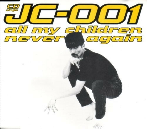 ・アーティスト JC-001 ・タイトル All My Children / Never Again ・レーベル・型番 Anxious Records ANX1016CD ・フォーマット CD ・コンディション(盤) 可 (VG) ・コンディション(ジャケット) ・コンディション(帯) オビなし ・特記事項 【ケース擦れ】【盤に小さいキズ】 サンプル画像です。実際の商品の画像ではありません 商品写真はバーコード/カタログ番号に対応したサンプル画像ですので、お送りする商品の画像ではありません。帯やライナーなどの付属品は、特記事項に記載されている場合のみ含まれます。プロモやカラーレコードなどの仕様についても、該当する場合のみ特記事項に記載しています。 【ご購入前に必ずご確認ください】 ・本店サイト(www.recordcity.jp)とは価格、送料が違います ・本店サイト、その他支店のオーダーとは同梱発送できません ・注文確定後に別の注文を頂いた場合、注文同士の同梱は致しかねます。 ・別倉庫から発送しているため、店頭受け渡しは対応しておりません ・一部商品は他の通販サイトでも販売しているため、ご注文のタイミングによっては商品のご用意ができない場合がございます。 ・土日祝日はお休みです 金曜・祝前日9時以降のご連絡またはご入金は、返答または発送が週明け・祝日明けに順次対応となります。 ・ご購入後のキャンセル不可 ご購入後のキャンセルはいかなる理由においてもお受けできません。ご了承の上、ご購入くださいませ。 ・日本郵便(ゆうパック/ゆうメール)によるお届けになります。 ・中古品であることをご理解ください 当ストアでは中古商品を主に販売しております。中古品であることをご理解の上ご購入ください。また、一部商品はRecordCityオンラインストアで試聴可能です。 ・返品について お客様のご都合による返品は一切承っておりません。 表記の内容と実際の商品に相違がある場合、また針飛び等で返品・返金をご希望される場合は、商品の到着後1週間以内にご連絡ください。商品の返送をこちらで確認後、キャンセル・返金を行います。 コンディションVG以下の商品は返品できません。プレイに影響のない表面のこすれ傷、プレス起因のノイズ盤は返品の対象外です。 【コンディション表記】 ・ほぼ新品(M-)(Like New) 完全な新品。未使用。当店ではほぼ使用しません ・非常に良い(EX)(Excellent) 中古盤として美品な状態。わずかな経年を感じるものの傷みを感じさせない、当店基準で最高の状態 ・良い(VG+)(Very Good Plus) 丁寧に扱われた中古品で、軽い使用感がみられる。 ・可(VG)(Acceptable) 使い込まれた中古品で、「良い」よりもさらに使用感がみられる。 ・悪い(VG-)(Bad) 状態が悪いアイテム。使用の保障はなく、再生不可、針飛び、目立つノイズがあるかもしれない。状態によるクレーム不可。返品不可。 ・非常に悪い(G)(Very Bad) 「悪い」よりさらに状態が悪いアイテム。使用の保障はなく、再生不可、針飛び、目立つノイズがあるかもしれない。状態によるクレーム不可。返品不可。 ・ジャンク(Fair)(Junk/Fair) 割れている、反っている、水ダメージがある、カビ、ジャケットが分離している、ひどい書き込み、ひどい擦れなど最低の状態。使用の保障はなく、再生不可、針飛び、目立つノイズがあるかもしれない。状態によるクレーム不可。返品不可。 ・ジャンク(Poor)(Junk/Poor) 割れている、反っている、水ダメージがある、カビ、ジャケットが分離している、ひどい書き込み、ひどい擦れなど最低の状態。使用の保障はなく、再生不可、針飛び、目立つノイズがあるかもしれない。状態によるクレーム不可。返品不可。