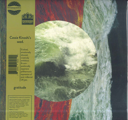 ・アーティスト SEED Ensemble ・タイトル Gratitude ・レーベル・型番 International Anthem Recording Company IARC0081 ・フォーマット LPレコード ・コンディション(盤) 新品 (M) ・コンディション(ジャケット) ・コンディション(帯) 新品 (M) ・特記事項 【帯付き】 サンプル画像です。実際の商品の画像ではありません 商品写真はバーコード/カタログ番号に対応したサンプル画像ですので、お送りする商品の画像ではありません。帯やライナーなどの付属品は、特記事項に記載されている場合のみ含まれます。プロモやカラーレコードなどの仕様についても、該当する場合のみ特記事項に記載しています。 【ご購入前に必ずご確認ください】 ・本店サイト(www.recordcity.jp)とは価格、送料が違います ・本店サイト、その他支店のオーダーとは同梱発送できません ・注文確定後に別の注文を頂いた場合、注文同士の同梱は致しかねます。 ・別倉庫から発送しているため、店頭受け渡しは対応しておりません ・一部商品は他の通販サイトでも販売しているため、ご注文のタイミングによっては商品のご用意ができない場合がございます。 ・土日祝日はお休みです 金曜・祝前日9時以降のご連絡またはご入金は、返答または発送が週明け・祝日明けに順次対応となります。 ・ご購入後のキャンセル不可 ご購入後のキャンセルはいかなる理由においてもお受けできません。ご了承の上、ご購入くださいませ。 ・日本郵便(ゆうパック/ゆうメール)によるお届けになります。 ・中古品であることをご理解ください 当ストアでは中古商品を主に販売しております。中古品であることをご理解の上ご購入ください。また、一部商品はRecordCityオンラインストアで試聴可能です。 ・返品について お客様のご都合による返品は一切承っておりません。 表記の内容と実際の商品に相違がある場合、また針飛び等で返品・返金をご希望される場合は、商品の到着後1週間以内にご連絡ください。商品の返送をこちらで確認後、キャンセル・返金を行います。 コンディションVG以下の商品は返品できません。プレイに影響のない表面のこすれ傷、プレス起因のノイズ盤は返品の対象外です。 【コンディション表記】 ・ほぼ新品(M-)(Like New) 完全な新品。未使用。当店ではほぼ使用しません ・非常に良い(EX)(Excellent) 中古盤として美品な状態。わずかな経年を感じるものの傷みを感じさせない、当店基準で最高の状態 ・良い(VG+)(Very Good Plus) 丁寧に扱われた中古品で、軽い使用感がみられる。 ・可(VG)(Acceptable) 使い込まれた中古品で、「良い」よりもさらに使用感がみられる。 ・悪い(VG-)(Bad) 状態が悪いアイテム。使用の保障はなく、再生不可、針飛び、目立つノイズがあるかもしれない。状態によるクレーム不可。返品不可。 ・非常に悪い(G)(Very Bad) 「悪い」よりさらに状態が悪いアイテム。使用の保障はなく、再生不可、針飛び、目立つノイズがあるかもしれない。状態によるクレーム不可。返品不可。 ・ジャンク(Fair)(Junk/Fair) 割れている、反っている、水ダメージがある、カビ、ジャケットが分離している、ひどい書き込み、ひどい擦れなど最低の状態。使用の保障はなく、再生不可、針飛び、目立つノイズがあるかもしれない。状態によるクレーム不可。返品不可。 ・ジャンク(Poor)(Junk/Poor) 割れている、反っている、水ダメージがある、カビ、ジャケットが分離している、ひどい書き込み、ひどい擦れなど最低の状態。使用の保障はなく、再生不可、針飛び、目立つノイズがあるかもしれない。状態によるクレーム不可。返品不可。