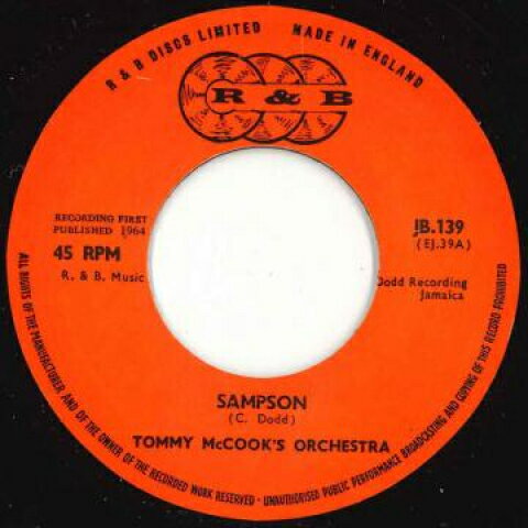 ・アーティスト Tommy McCook / Maytals ・タイトル Sampson / Hello Honey ・レーベル・型番 R & B UK JB139,164 ・フォーマット 7インチレコード ・コンディション(盤) 新品 (M) ・コンディション(ジャケット) ・コンディション(帯) オビなし ・特記事項 サンプル画像です。実際の商品の画像ではありません 商品写真はバーコード/カタログ番号に対応したサンプル画像ですので、お送りする商品の画像ではありません。帯やライナーなどの付属品は、特記事項に記載されている場合のみ含まれます。プロモやカラーレコードなどの仕様についても、該当する場合のみ特記事項に記載しています。 【ご購入前に必ずご確認ください】 ・本店サイト(www.recordcity.jp)とは価格、送料が違います ・本店サイト、その他支店のオーダーとは同梱発送できません ・注文確定後に別の注文を頂いた場合、注文同士の同梱は致しかねます。 ・別倉庫から発送しているため、店頭受け渡しは対応しておりません ・一部商品は他の通販サイトでも販売しているため、ご注文のタイミングによっては商品のご用意ができない場合がございます。 ・土日祝日はお休みです 金曜・祝前日9時以降のご連絡またはご入金は、返答または発送が週明け・祝日明けに順次対応となります。 ・ご購入後のキャンセル不可 ご購入後のキャンセルはいかなる理由においてもお受けできません。ご了承の上、ご購入くださいませ。 ・日本郵便(ゆうパック/ゆうメール)によるお届けになります。 ・中古品であることをご理解ください 当ストアでは中古商品を主に販売しております。中古品であることをご理解の上ご購入ください。また、一部商品はRecordCityオンラインストアで試聴可能です。 ・返品について お客様のご都合による返品は一切承っておりません。 表記の内容と実際の商品に相違がある場合、また針飛び等で返品・返金をご希望される場合は、商品の到着後1週間以内にご連絡ください。商品の返送をこちらで確認後、キャンセル・返金を行います。 コンディションVG以下の商品は返品できません。プレイに影響のない表面のこすれ傷、プレス起因のノイズ盤は返品の対象外です。 【コンディション表記】 ・ほぼ新品(M-)(Like New) 完全な新品。未使用。当店ではほぼ使用しません ・非常に良い(EX)(Excellent) 中古盤として美品な状態。わずかな経年を感じるものの傷みを感じさせない、当店基準で最高の状態 ・良い(VG+)(Very Good Plus) 丁寧に扱われた中古品で、軽い使用感がみられる。 ・可(VG)(Acceptable) 使い込まれた中古品で、「良い」よりもさらに使用感がみられる。 ・悪い(VG-)(Bad) 状態が悪いアイテム。使用の保障はなく、再生不可、針飛び、目立つノイズがあるかもしれない。状態によるクレーム不可。返品不可。 ・非常に悪い(G)(Very Bad) 「悪い」よりさらに状態が悪いアイテム。使用の保障はなく、再生不可、針飛び、目立つノイズがあるかもしれない。状態によるクレーム不可。返品不可。 ・ジャンク(Fair)(Junk/Fair) 割れている、反っている、水ダメージがある、カビ、ジャケットが分離している、ひどい書き込み、ひどい擦れなど最低の状態。使用の保障はなく、再生不可、針飛び、目立つノイズがあるかもしれない。状態によるクレーム不可。返品不可。 ・ジャンク(Poor)(Junk/Poor) 割れている、反っている、水ダメージがある、カビ、ジャケットが分離している、ひどい書き込み、ひどい擦れなど最低の状態。使用の保障はなく、再生不可、針飛び、目立つノイズがあるかもしれない。状態によるクレーム不可。返品不可。
