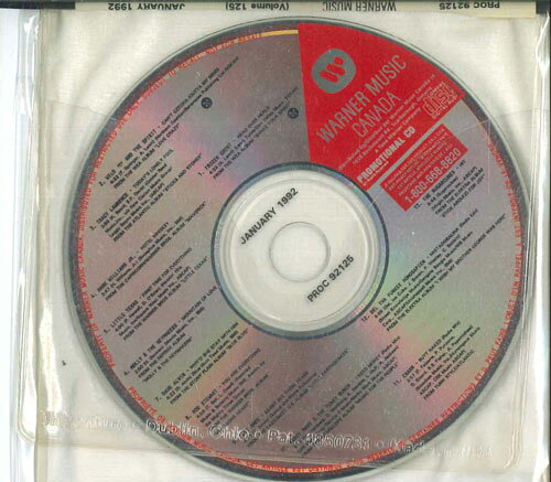 ・アーティスト Various ・タイトル Warner Music Canada January 1992 - Vol. 125 ・レーベル・型番 WARNER MUSIC CANADA ? PROC92125 ・フォーマット CD ・コンディション(盤) 良い (VG+) ・コンディション(ジャケット) カバーなし ・コンディション(帯) オビなし ・特記事項 【プロモ盤】 【Promotion Only】【ソフトケース入り（プラケースなし）】 サンプル画像です。実際の商品の画像ではありません 商品写真はバーコード/カタログ番号に対応したサンプル画像ですので、お送りする商品の画像ではありません。帯やライナーなどの付属品は、特記事項に記載されている場合のみ含まれます。プロモやカラーレコードなどの仕様についても、該当する場合のみ特記事項に記載しています。 【ご購入前に必ずご確認ください】 ・本店サイト(www.recordcity.jp)とは価格、送料が違います ・本店サイト、その他支店のオーダーとは同梱発送できません ・注文確定後に別の注文を頂いた場合、注文同士の同梱は致しかねます。 ・別倉庫から発送しているため、店頭受け渡しは対応しておりません ・一部商品は他の通販サイトでも販売しているため、ご注文のタイミングによっては商品のご用意ができない場合がございます。 ・土日祝日はお休みです 金曜・祝前日9時以降のご連絡またはご入金は、返答または発送が週明け・祝日明けに順次対応となります。 ・ご購入後のキャンセル不可 ご購入後のキャンセルはいかなる理由においてもお受けできません。ご了承の上、ご購入くださいませ。 ・日本郵便(ゆうパック/ゆうメール)によるお届けになります。 ・中古品であることをご理解ください 当ストアでは中古商品を主に販売しております。中古品であることをご理解の上ご購入ください。また、一部商品はRecordCityオンラインストアで試聴可能です。 ・返品について お客様のご都合による返品は一切承っておりません。 表記の内容と実際の商品に相違がある場合、また針飛び等で返品・返金をご希望される場合は、商品の到着後1週間以内にご連絡ください。商品の返送をこちらで確認後、キャンセル・返金を行います。 コンディションVG以下の商品は返品できません。プレイに影響のない表面のこすれ傷、プレス起因のノイズ盤は返品の対象外です。 【コンディション表記】 ・ほぼ新品(M-)(Like New) 完全な新品。未使用。当店ではほぼ使用しません ・非常に良い(EX)(Excellent) 中古盤として美品な状態。わずかな経年を感じるものの傷みを感じさせない、当店基準で最高の状態 ・良い(VG+)(Very Good Plus) 丁寧に扱われた中古品で、軽い使用感がみられる。 ・可(VG)(Acceptable) 使い込まれた中古品で、「良い」よりもさらに使用感がみられる。 ・悪い(VG-)(Bad) 状態が悪いアイテム。使用の保障はなく、再生不可、針飛び、目立つノイズがあるかもしれない。状態によるクレーム不可。返品不可。 ・非常に悪い(G)(Very Bad) 「悪い」よりさらに状態が悪いアイテム。使用の保障はなく、再生不可、針飛び、目立つノイズがあるかもしれない。状態によるクレーム不可。返品不可。 ・ジャンク(Fair)(Junk/Fair) 割れている、反っている、水ダメージがある、カビ、ジャケットが分離している、ひどい書き込み、ひどい擦れなど最低の状態。使用の保障はなく、再生不可、針飛び、目立つノイズがあるかもしれない。状態によるクレーム不可。返品不可。 ・ジャンク(Poor)(Junk/Poor) 割れている、反っている、水ダメージがある、カビ、ジャケットが分離している、ひどい書き込み、ひどい擦れなど最低の状態。使用の保障はなく、再生不可、針飛び、目立つノイズがあるかもしれない。状態によるクレーム不可。返品不可。