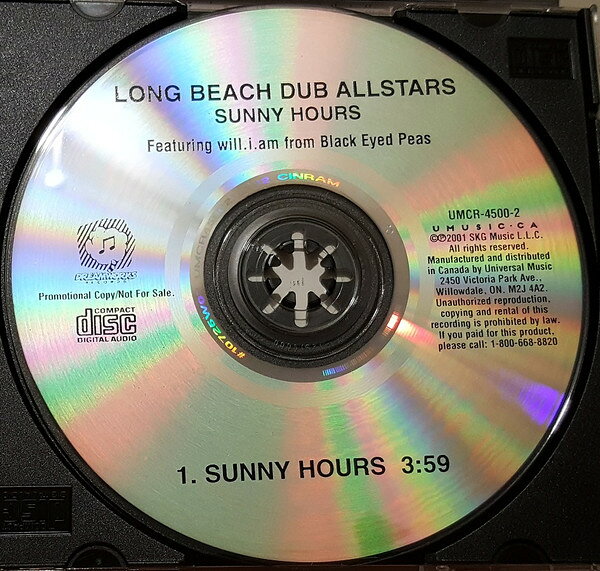 ・アーティスト Long Beach Dub Allstars ・タイトル Sunny Hours ・レーベル・型番 DreamWorks UMCR45002 ・フォーマット CD ・コンディション(盤) 良い (VG+) ・コンディション(ジャケット) ・コンディション(帯) オビなし ・特記事項 【プロモ盤】 【Promotion Only】【ケース擦れ】 サンプル画像です。実際の商品の画像ではありません 商品写真はバーコード/カタログ番号に対応したサンプル画像ですので、お送りする商品の画像ではありません。帯やライナーなどの付属品は、特記事項に記載されている場合のみ含まれます。プロモやカラーレコードなどの仕様についても、該当する場合のみ特記事項に記載しています。 【ご購入前に必ずご確認ください】 ・本店サイト(www.recordcity.jp)とは価格、送料が違います ・本店サイト、その他支店のオーダーとは同梱発送できません ・注文確定後に別の注文を頂いた場合、注文同士の同梱は致しかねます。 ・別倉庫から発送しているため、店頭受け渡しは対応しておりません ・一部商品は他の通販サイトでも販売しているため、ご注文のタイミングによっては商品のご用意ができない場合がございます。 ・土日祝日はお休みです 金曜・祝前日9時以降のご連絡またはご入金は、返答または発送が週明け・祝日明けに順次対応となります。 ・ご購入後のキャンセル不可 ご購入後のキャンセルはいかなる理由においてもお受けできません。ご了承の上、ご購入くださいませ。 ・日本郵便(ゆうパック/ゆうメール)によるお届けになります。 ・中古品であることをご理解ください 当ストアでは中古商品を主に販売しております。中古品であることをご理解の上ご購入ください。また、一部商品はRecordCityオンラインストアで試聴可能です。 ・返品について お客様のご都合による返品は一切承っておりません。 表記の内容と実際の商品に相違がある場合、また針飛び等で返品・返金をご希望される場合は、商品の到着後1週間以内にご連絡ください。商品の返送をこちらで確認後、キャンセル・返金を行います。 コンディションVG以下の商品は返品できません。プレイに影響のない表面のこすれ傷、プレス起因のノイズ盤は返品の対象外です。 【コンディション表記】 ・ほぼ新品(M-)(Like New) 完全な新品。未使用。当店ではほぼ使用しません ・非常に良い(EX)(Excellent) 中古盤として美品な状態。わずかな経年を感じるものの傷みを感じさせない、当店基準で最高の状態 ・良い(VG+)(Very Good Plus) 丁寧に扱われた中古品で、軽い使用感がみられる。 ・可(VG)(Acceptable) 使い込まれた中古品で、「良い」よりもさらに使用感がみられる。 ・悪い(VG-)(Bad) 状態が悪いアイテム。使用の保障はなく、再生不可、針飛び、目立つノイズがあるかもしれない。状態によるクレーム不可。返品不可。 ・非常に悪い(G)(Very Bad) 「悪い」よりさらに状態が悪いアイテム。使用の保障はなく、再生不可、針飛び、目立つノイズがあるかもしれない。状態によるクレーム不可。返品不可。 ・ジャンク(Fair)(Junk/Fair) 割れている、反っている、水ダメージがある、カビ、ジャケットが分離している、ひどい書き込み、ひどい擦れなど最低の状態。使用の保障はなく、再生不可、針飛び、目立つノイズがあるかもしれない。状態によるクレーム不可。返品不可。 ・ジャンク(Poor)(Junk/Poor) 割れている、反っている、水ダメージがある、カビ、ジャケットが分離している、ひどい書き込み、ひどい擦れなど最低の状態。使用の保障はなく、再生不可、針飛び、目立つノイズがあるかもしれない。状態によるクレーム不可。返品不可。