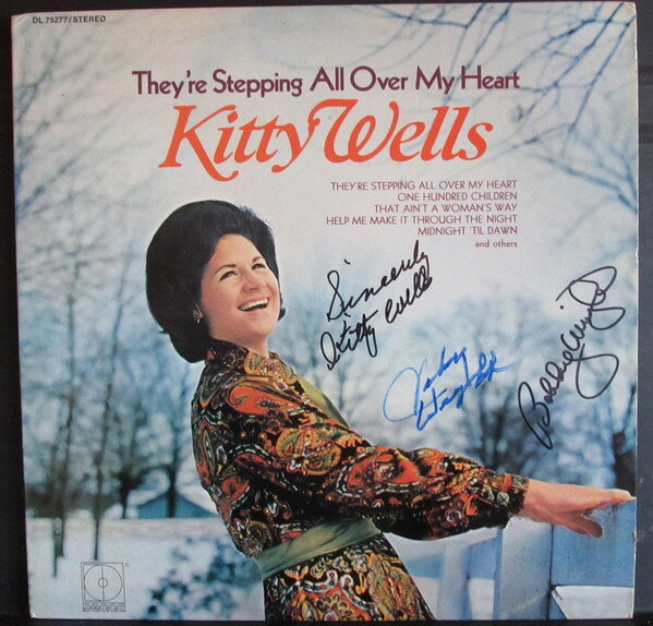 LP Kitty Wells Theyre Stepping All Over My Heart DL75277 Decca /00260