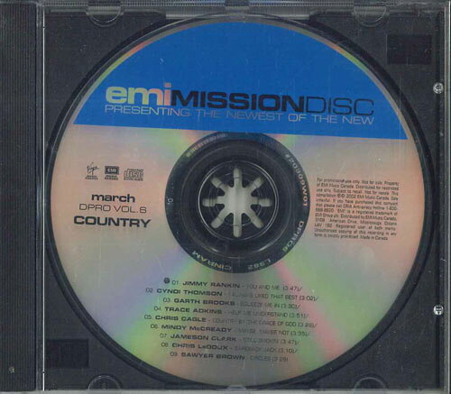 ・アーティスト Various ・タイトル Emi Mission Disc March Dpro Vol. 6 Country ・レーベル・型番 EMI MUSIC CANADA DPROVOL6 ・フォーマット CD ・コンディション(盤) 良い (VG+) ・コンディション(ジャケット) カバーなし ・コンディション(帯) オビなし ・特記事項 【プロモ盤】 【Promotion Only】 サンプル画像です。実際の商品の画像ではありません 商品写真はバーコード/カタログ番号に対応したサンプル画像ですので、お送りする商品の画像ではありません。帯やライナーなどの付属品は、特記事項に記載されている場合のみ含まれます。プロモやカラーレコードなどの仕様についても、該当する場合のみ特記事項に記載しています。 【ご購入前に必ずご確認ください】 ・本店サイト(www.recordcity.jp)とは価格、送料が違います ・本店サイト、その他支店のオーダーとは同梱発送できません ・注文確定後に別の注文を頂いた場合、注文同士の同梱は致しかねます。 ・別倉庫から発送しているため、店頭受け渡しは対応しておりません ・一部商品は他の通販サイトでも販売しているため、ご注文のタイミングによっては商品のご用意ができない場合がございます。 ・土日祝日はお休みです 金曜・祝前日9時以降のご連絡またはご入金は、返答または発送が週明け・祝日明けに順次対応となります。 ・ご購入後のキャンセル不可 ご購入後のキャンセルはいかなる理由においてもお受けできません。ご了承の上、ご購入くださいませ。 ・日本郵便(ゆうパック/ゆうメール)によるお届けになります。 ・中古品であることをご理解ください 当ストアでは中古商品を主に販売しております。中古品であることをご理解の上ご購入ください。また、一部商品はRecordCityオンラインストアで試聴可能です。 ・返品について お客様のご都合による返品は一切承っておりません。 表記の内容と実際の商品に相違がある場合、また針飛び等で返品・返金をご希望される場合は、商品の到着後1週間以内にご連絡ください。商品の返送をこちらで確認後、キャンセル・返金を行います。 コンディションVG以下の商品は返品できません。プレイに影響のない表面のこすれ傷、プレス起因のノイズ盤は返品の対象外です。 【コンディション表記】 ・ほぼ新品(M-)(Like New) 完全な新品。未使用。当店ではほぼ使用しません ・非常に良い(EX)(Excellent) 中古盤として美品な状態。わずかな経年を感じるものの傷みを感じさせない、当店基準で最高の状態 ・良い(VG+)(Very Good Plus) 丁寧に扱われた中古品で、軽い使用感がみられる。 ・可(VG)(Acceptable) 使い込まれた中古品で、「良い」よりもさらに使用感がみられる。 ・悪い(VG-)(Bad) 状態が悪いアイテム。使用の保障はなく、再生不可、針飛び、目立つノイズがあるかもしれない。状態によるクレーム不可。返品不可。 ・非常に悪い(G)(Very Bad) 「悪い」よりさらに状態が悪いアイテム。使用の保障はなく、再生不可、針飛び、目立つノイズがあるかもしれない。状態によるクレーム不可。返品不可。 ・ジャンク(Fair)(Junk/Fair) 割れている、反っている、水ダメージがある、カビ、ジャケットが分離している、ひどい書き込み、ひどい擦れなど最低の状態。使用の保障はなく、再生不可、針飛び、目立つノイズがあるかもしれない。状態によるクレーム不可。返品不可。 ・ジャンク(Poor)(Junk/Poor) 割れている、反っている、水ダメージがある、カビ、ジャケットが分離している、ひどい書き込み、ひどい擦れなど最低の状態。使用の保障はなく、再生不可、針飛び、目立つノイズがあるかもしれない。状態によるクレーム不可。返品不可。
