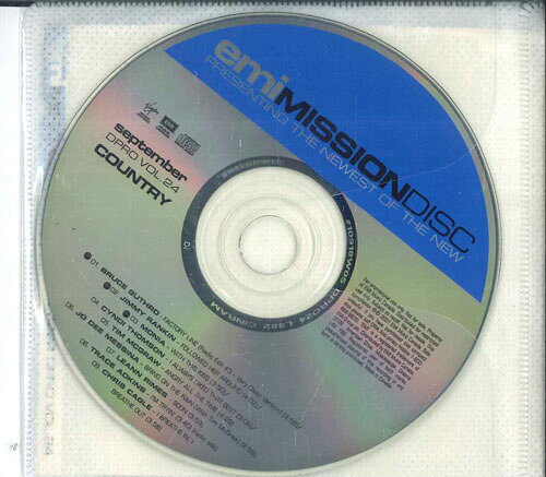・アーティスト Various ・タイトル Emi Mission Disc September Dpro Vol. 24 Countrry ・レーベル・型番 EMI MUSIC CANADA DPROVOL24 ・フォーマット CD ・コンディション(盤) 良い (VG+) ・コンディション(ジャケット) カバーなし ・コンディション(帯) オビなし ・特記事項 【プロモ盤】 【Promotion Only】【ソフトケース入り（プラケースなし）】 サンプル画像です。実際の商品の画像ではありません 商品写真はバーコード/カタログ番号に対応したサンプル画像ですので、お送りする商品の画像ではありません。帯やライナーなどの付属品は、特記事項に記載されている場合のみ含まれます。プロモやカラーレコードなどの仕様についても、該当する場合のみ特記事項に記載しています。 【ご購入前に必ずご確認ください】 ・本店サイト(www.recordcity.jp)とは価格、送料が違います ・本店サイト、その他支店のオーダーとは同梱発送できません ・注文確定後に別の注文を頂いた場合、注文同士の同梱は致しかねます。 ・別倉庫から発送しているため、店頭受け渡しは対応しておりません ・一部商品は他の通販サイトでも販売しているため、ご注文のタイミングによっては商品のご用意ができない場合がございます。 ・土日祝日はお休みです 金曜・祝前日9時以降のご連絡またはご入金は、返答または発送が週明け・祝日明けに順次対応となります。 ・ご購入後のキャンセル不可 ご購入後のキャンセルはいかなる理由においてもお受けできません。ご了承の上、ご購入くださいませ。 ・日本郵便(ゆうパック/ゆうメール)によるお届けになります。 ・中古品であることをご理解ください 当ストアでは中古商品を主に販売しております。中古品であることをご理解の上ご購入ください。また、一部商品はRecordCityオンラインストアで試聴可能です。 ・返品について お客様のご都合による返品は一切承っておりません。 表記の内容と実際の商品に相違がある場合、また針飛び等で返品・返金をご希望される場合は、商品の到着後1週間以内にご連絡ください。商品の返送をこちらで確認後、キャンセル・返金を行います。 コンディションVG以下の商品は返品できません。プレイに影響のない表面のこすれ傷、プレス起因のノイズ盤は返品の対象外です。 【コンディション表記】 ・ほぼ新品(M-)(Like New) 完全な新品。未使用。当店ではほぼ使用しません ・非常に良い(EX)(Excellent) 中古盤として美品な状態。わずかな経年を感じるものの傷みを感じさせない、当店基準で最高の状態 ・良い(VG+)(Very Good Plus) 丁寧に扱われた中古品で、軽い使用感がみられる。 ・可(VG)(Acceptable) 使い込まれた中古品で、「良い」よりもさらに使用感がみられる。 ・悪い(VG-)(Bad) 状態が悪いアイテム。使用の保障はなく、再生不可、針飛び、目立つノイズがあるかもしれない。状態によるクレーム不可。返品不可。 ・非常に悪い(G)(Very Bad) 「悪い」よりさらに状態が悪いアイテム。使用の保障はなく、再生不可、針飛び、目立つノイズがあるかもしれない。状態によるクレーム不可。返品不可。 ・ジャンク(Fair)(Junk/Fair) 割れている、反っている、水ダメージがある、カビ、ジャケットが分離している、ひどい書き込み、ひどい擦れなど最低の状態。使用の保障はなく、再生不可、針飛び、目立つノイズがあるかもしれない。状態によるクレーム不可。返品不可。 ・ジャンク(Poor)(Junk/Poor) 割れている、反っている、水ダメージがある、カビ、ジャケットが分離している、ひどい書き込み、ひどい擦れなど最低の状態。使用の保障はなく、再生不可、針飛び、目立つノイズがあるかもしれない。状態によるクレーム不可。返品不可。