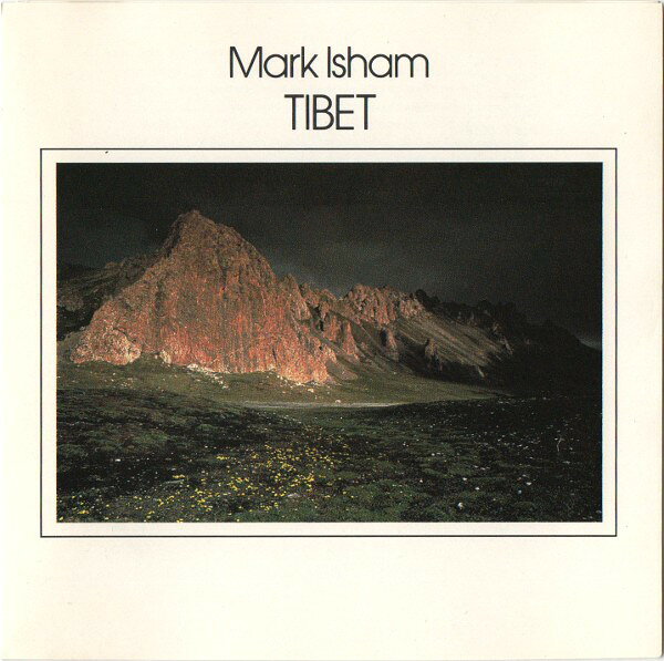 ・アーティスト Mark Isham ・タイトル Tibet ・レーベル・型番 Windham Hill Records WD1080 ・フォーマット CD ・コンディション(盤) 良い (VG+) ・コンディション(ジャケット) ・コンディション(帯) オビなし ・特記事項 【ケース擦れ】 サンプル画像です。実際の商品の画像ではありません 商品写真はバーコード/カタログ番号に対応したサンプル画像ですので、お送りする商品の画像ではありません。帯やライナーなどの付属品は、特記事項に記載されている場合のみ含まれます。プロモやカラーレコードなどの仕様についても、該当する場合のみ特記事項に記載しています。 【ご購入前に必ずご確認ください】 ・本店サイト(www.recordcity.jp)とは価格、送料が違います ・本店サイト、その他支店のオーダーとは同梱発送できません ・注文確定後に別の注文を頂いた場合、注文同士の同梱は致しかねます。 ・別倉庫から発送しているため、店頭受け渡しは対応しておりません ・一部商品は他の通販サイトでも販売しているため、ご注文のタイミングによっては商品のご用意ができない場合がございます。 ・土日祝日はお休みです 金曜・祝前日9時以降のご連絡またはご入金は、返答または発送が週明け・祝日明けに順次対応となります。 ・ご購入後のキャンセル不可 ご購入後のキャンセルはいかなる理由においてもお受けできません。ご了承の上、ご購入くださいませ。 ・日本郵便(ゆうパック/ゆうメール)によるお届けになります。 ・中古品であることをご理解ください 当ストアでは中古商品を主に販売しております。中古品であることをご理解の上ご購入ください。また、一部商品はRecordCityオンラインストアで試聴可能です。 ・返品について お客様のご都合による返品は一切承っておりません。 表記の内容と実際の商品に相違がある場合、また針飛び等で返品・返金をご希望される場合は、商品の到着後1週間以内にご連絡ください。商品の返送をこちらで確認後、キャンセル・返金を行います。 コンディションVG以下の商品は返品できません。プレイに影響のない表面のこすれ傷、プレス起因のノイズ盤は返品の対象外です。 【コンディション表記】 ・ほぼ新品(M-)(Like New) 完全な新品。未使用。当店ではほぼ使用しません ・非常に良い(EX)(Excellent) 中古盤として美品な状態。わずかな経年を感じるものの傷みを感じさせない、当店基準で最高の状態 ・良い(VG+)(Very Good Plus) 丁寧に扱われた中古品で、軽い使用感がみられる。 ・可(VG)(Acceptable) 使い込まれた中古品で、「良い」よりもさらに使用感がみられる。 ・悪い(VG-)(Bad) 状態が悪いアイテム。使用の保障はなく、再生不可、針飛び、目立つノイズがあるかもしれない。状態によるクレーム不可。返品不可。 ・非常に悪い(G)(Very Bad) 「悪い」よりさらに状態が悪いアイテム。使用の保障はなく、再生不可、針飛び、目立つノイズがあるかもしれない。状態によるクレーム不可。返品不可。 ・ジャンク(Fair)(Junk/Fair) 割れている、反っている、水ダメージがある、カビ、ジャケットが分離している、ひどい書き込み、ひどい擦れなど最低の状態。使用の保障はなく、再生不可、針飛び、目立つノイズがあるかもしれない。状態によるクレーム不可。返品不可。 ・ジャンク(Poor)(Junk/Poor) 割れている、反っている、水ダメージがある、カビ、ジャケットが分離している、ひどい書き込み、ひどい擦れなど最低の状態。使用の保障はなく、再生不可、針飛び、目立つノイズがあるかもしれない。状態によるクレーム不可。返品不可。