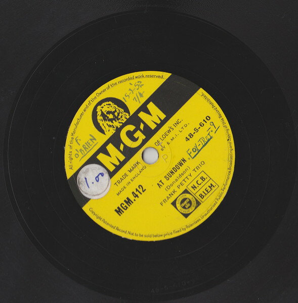 78RPM/SP Frank Petty Trio At Sundown / Marcheta MGM412 MGM /00500